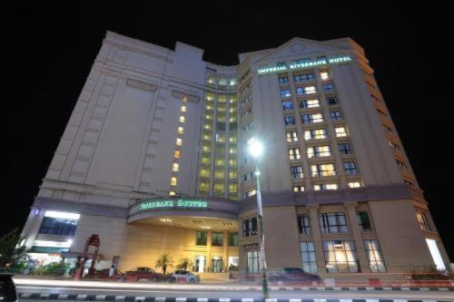Riverbank Suites apartment photo 3