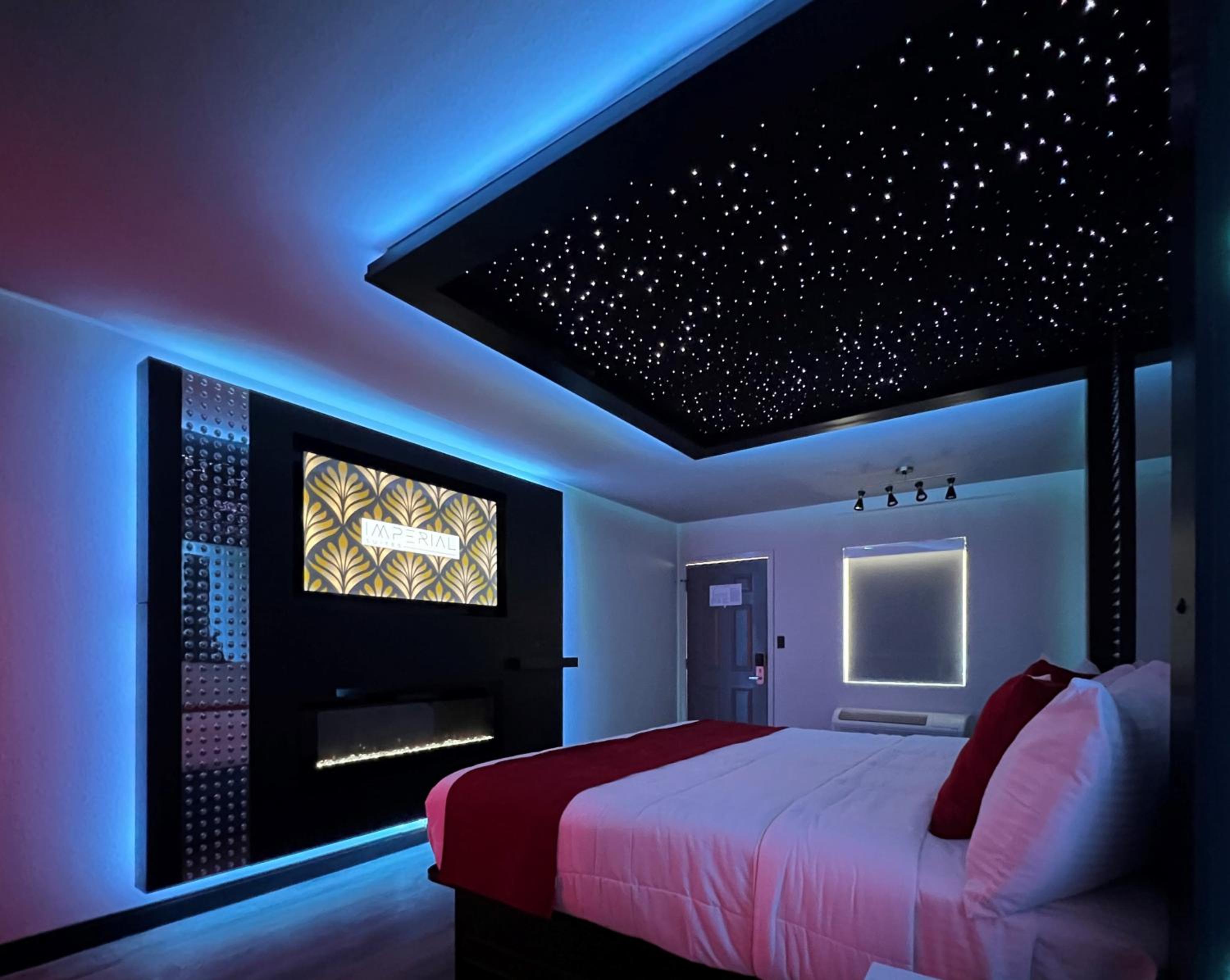 Imperial Suites, Adults Only