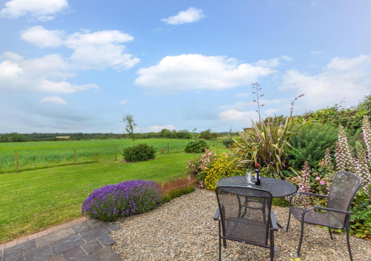 Primrose Cottage view 3