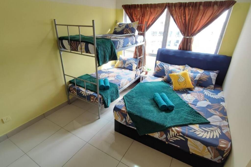 YOLO Budget CONDO KL NETFLIX WIFI