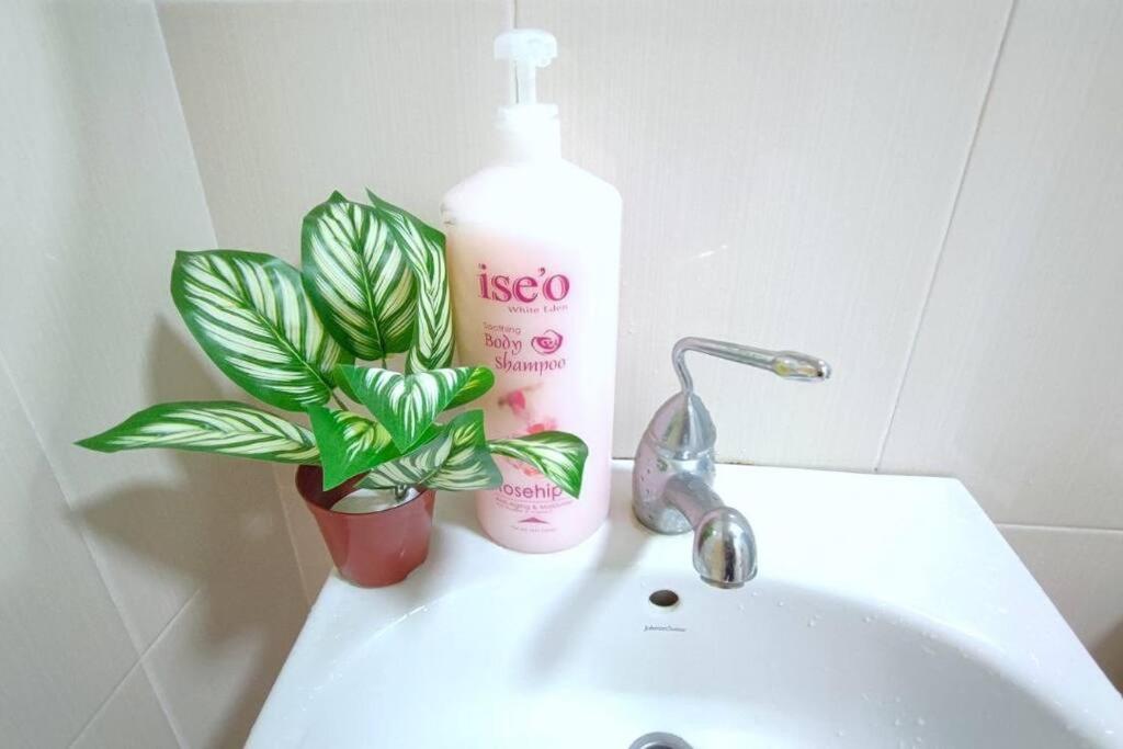 YOLO Budget CONDO KL NETFLIX WIFI