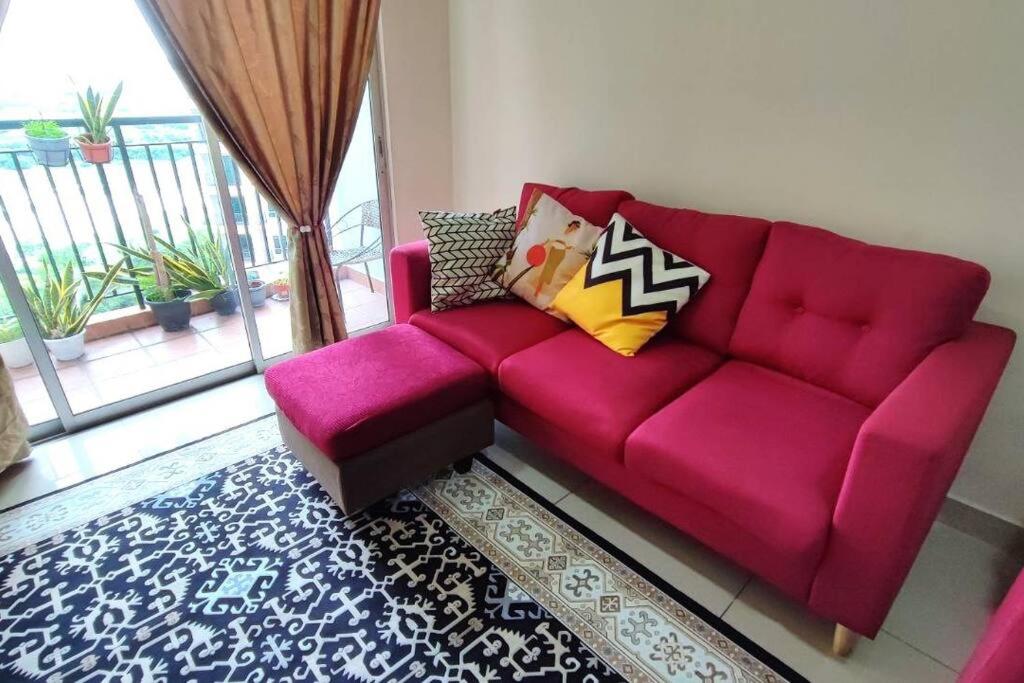 YOLO Budget CONDO KL NETFLIX WIFI