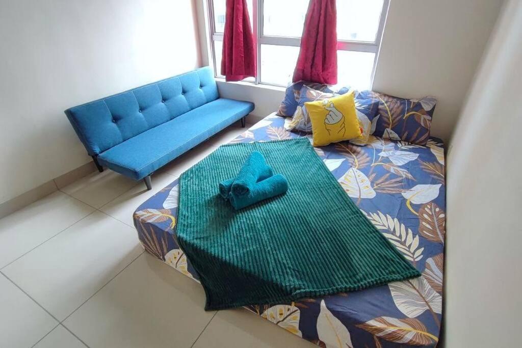 YOLO Budget CONDO KL NETFLIX WIFI