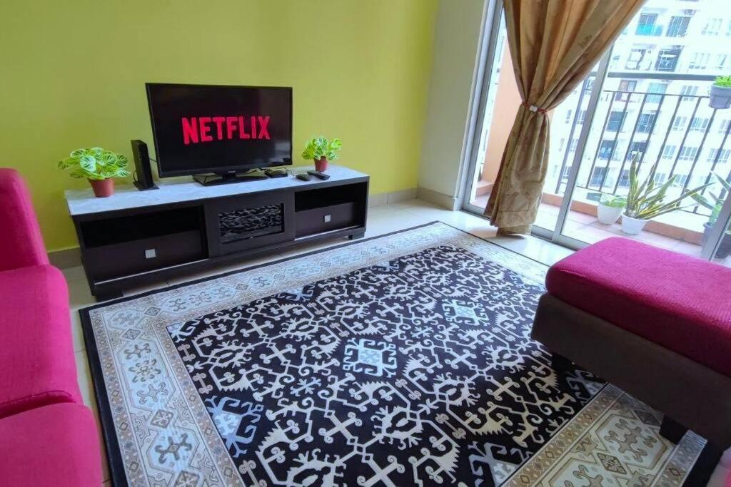 YOLO Budget CONDO KL NETFLIX WIFI
