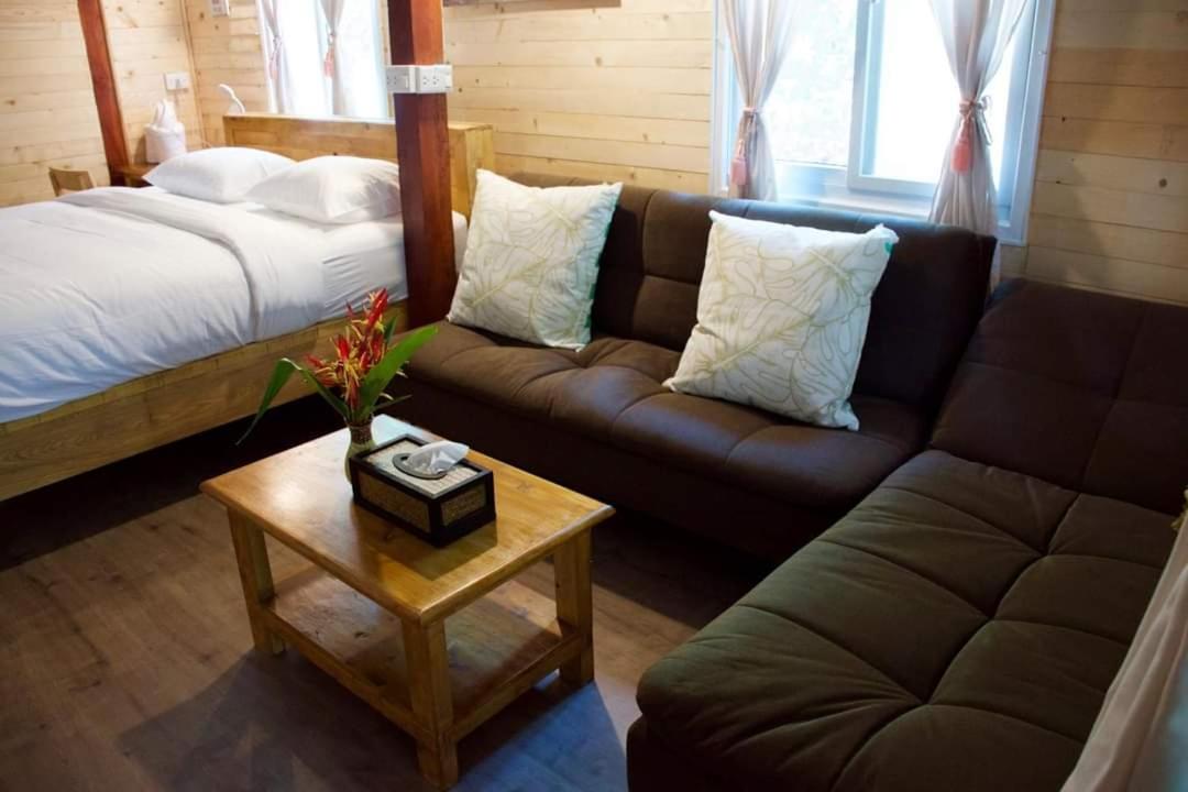 Lazy Hut