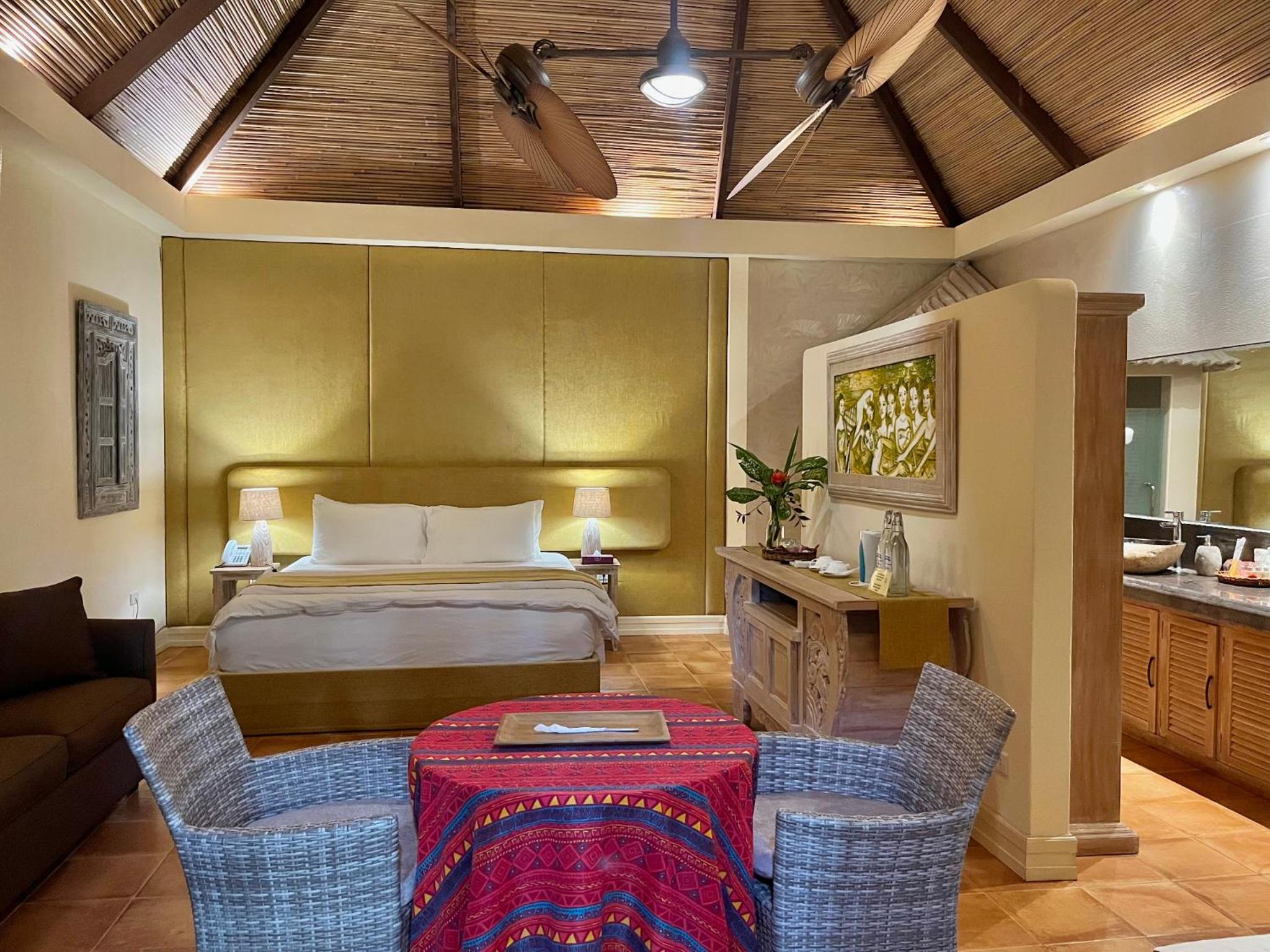 Coco Grove Beach Resort, Siquijor Island view 4