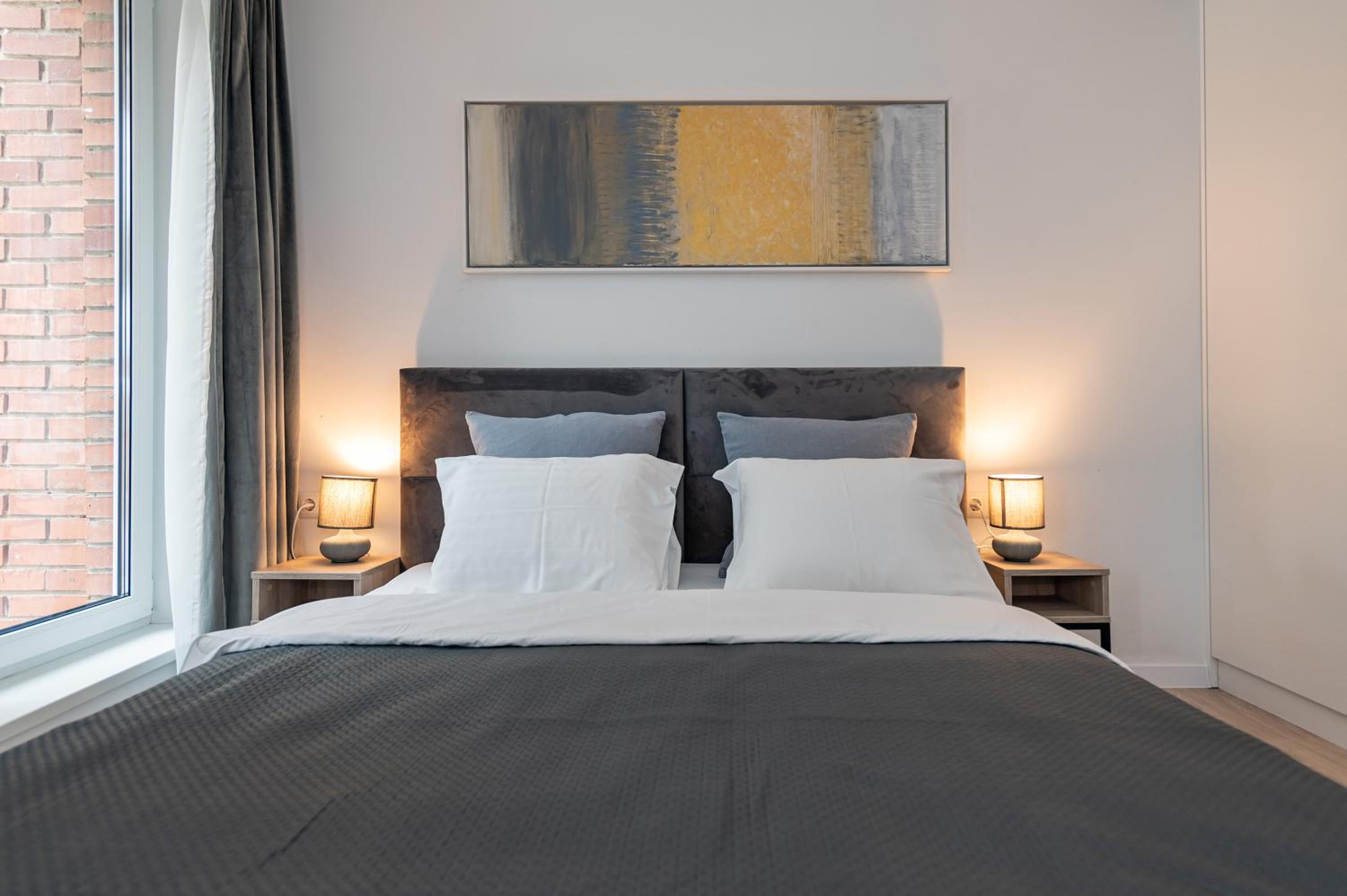 RIVERFRONT 2BD Old Town Apartment by Domvia view 2