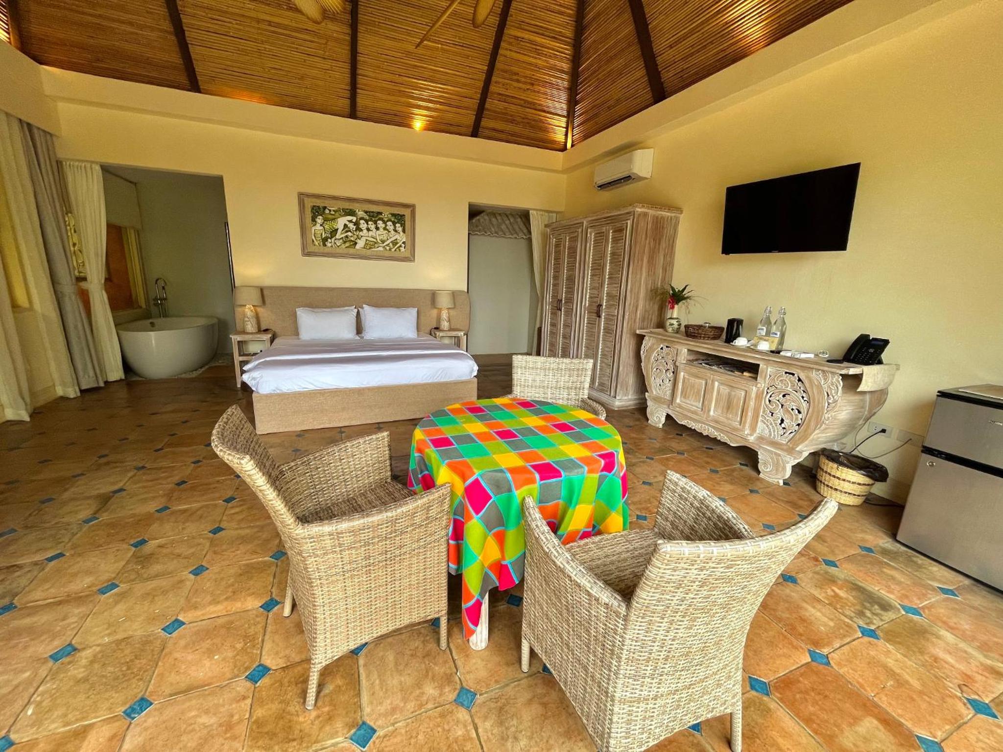 Coco Grove Beach Resort, Siquijor Island view 5