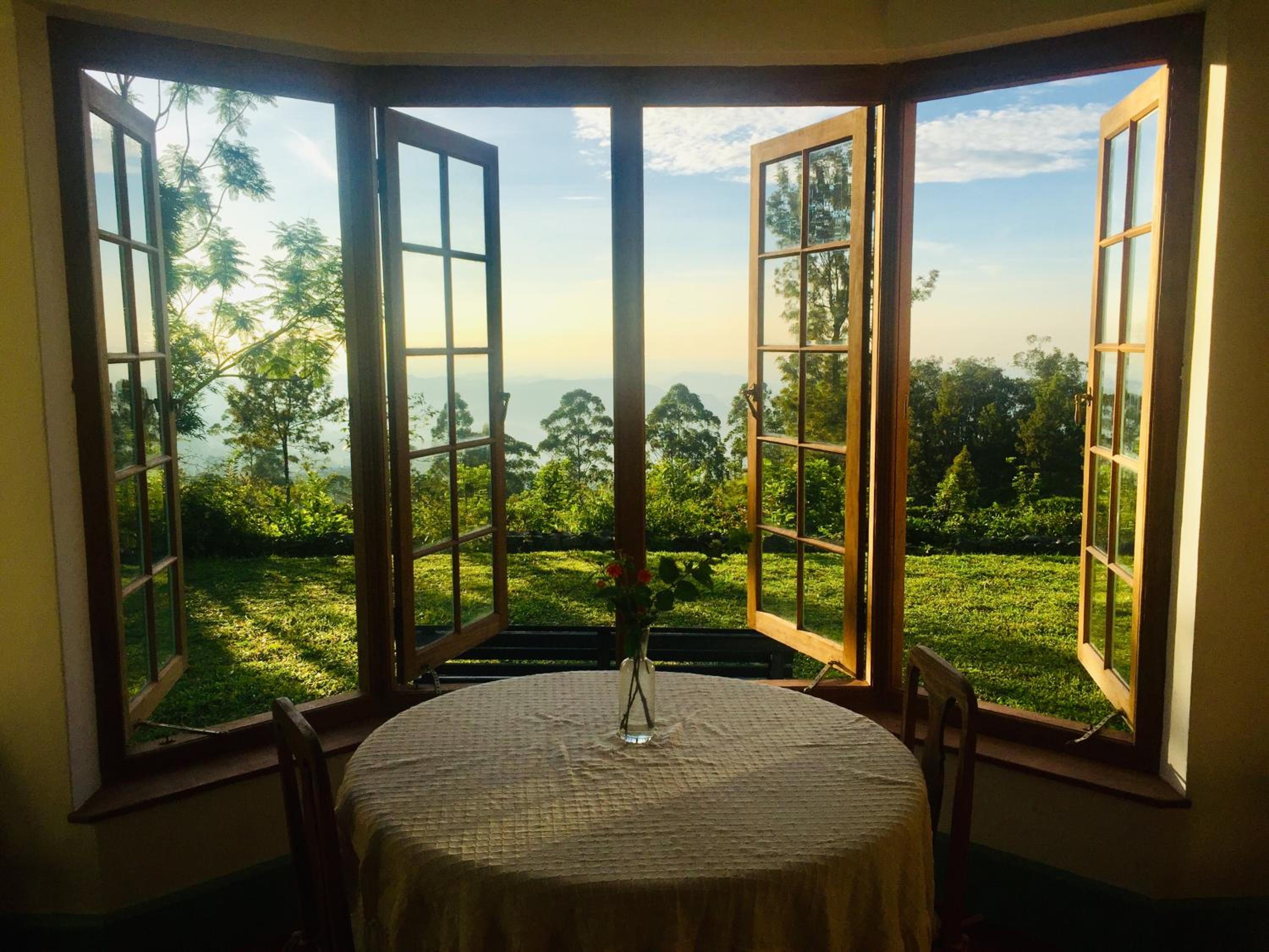The Haldummulla Estate - Picturesque planters bungalow on organic tea estate view 4