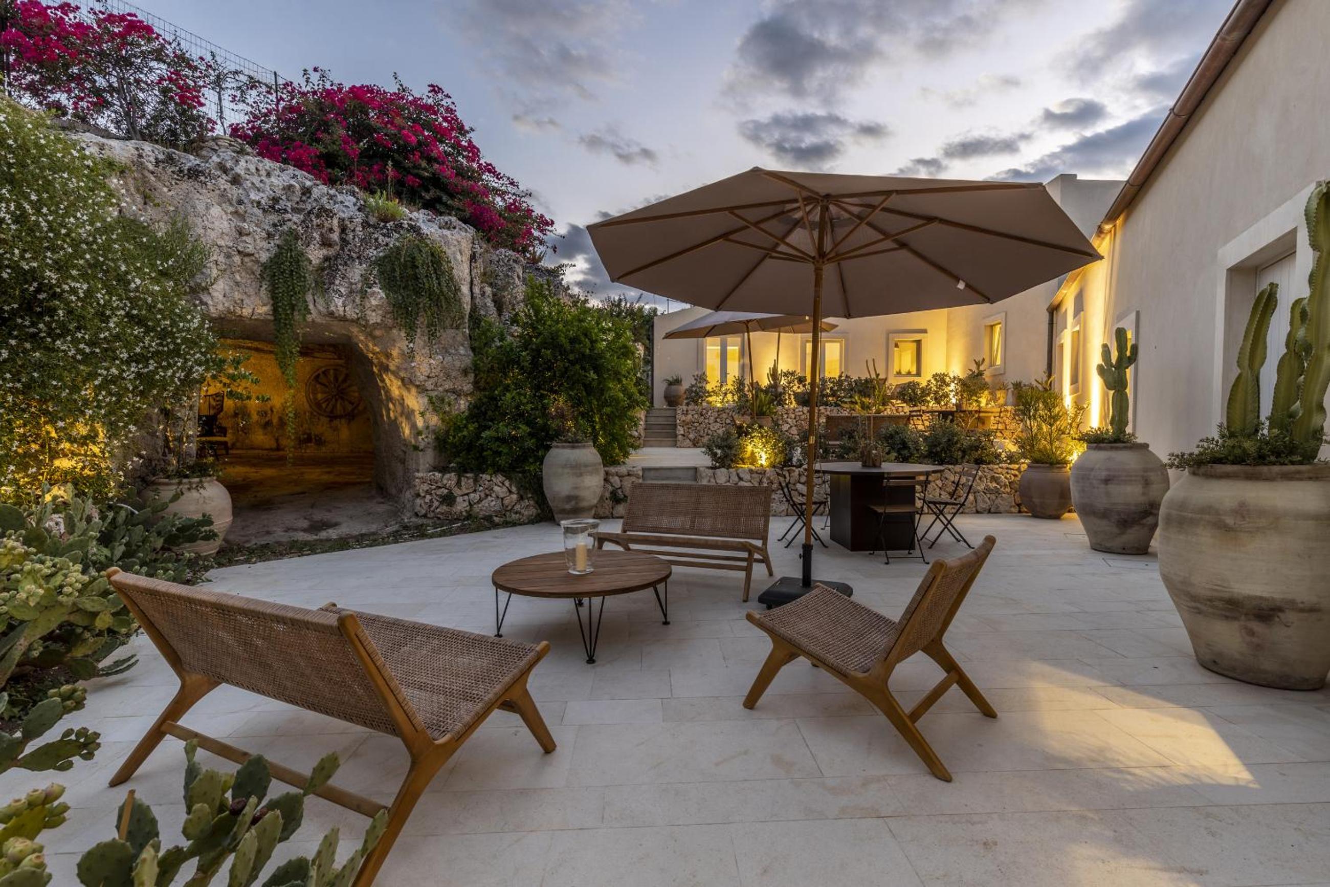 Allìsola Country Villa view 3