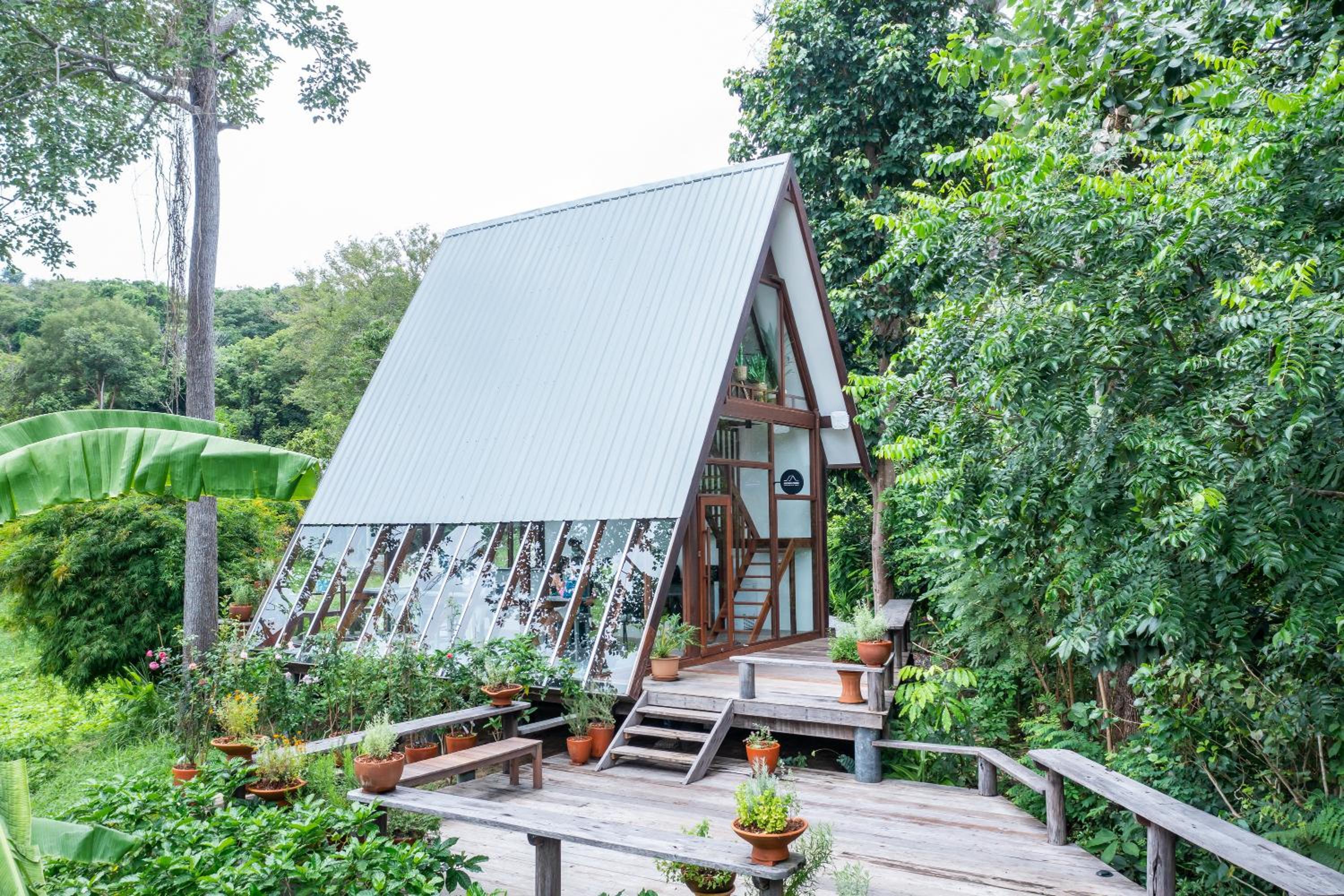 Baan Ploy Sea