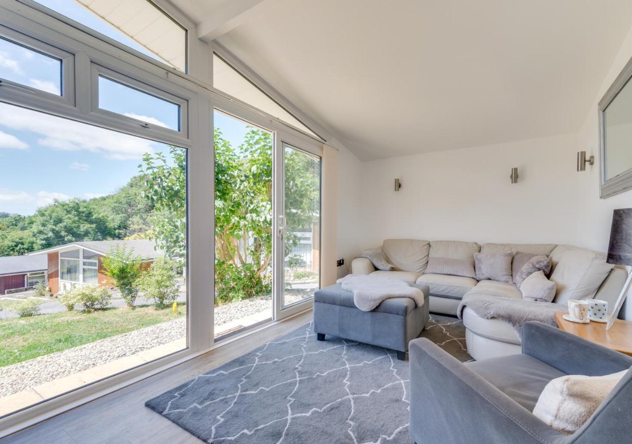 2 Bed in Caswell Bay oc-hh379 view 2