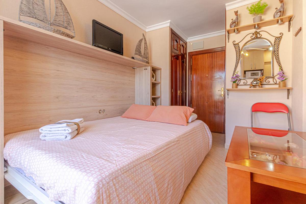 797 HOLIDAY RENTALS- Estudio para 3 en Benalmadena cerca de la playa photo 4