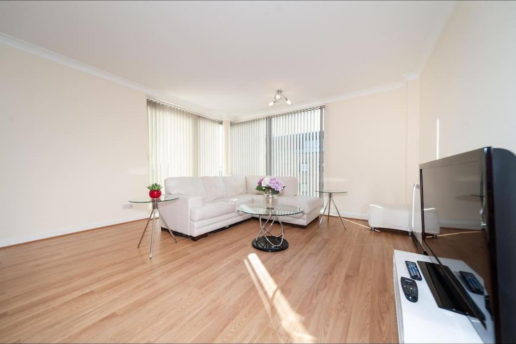 City Waterview 2B2B Lux Apartment