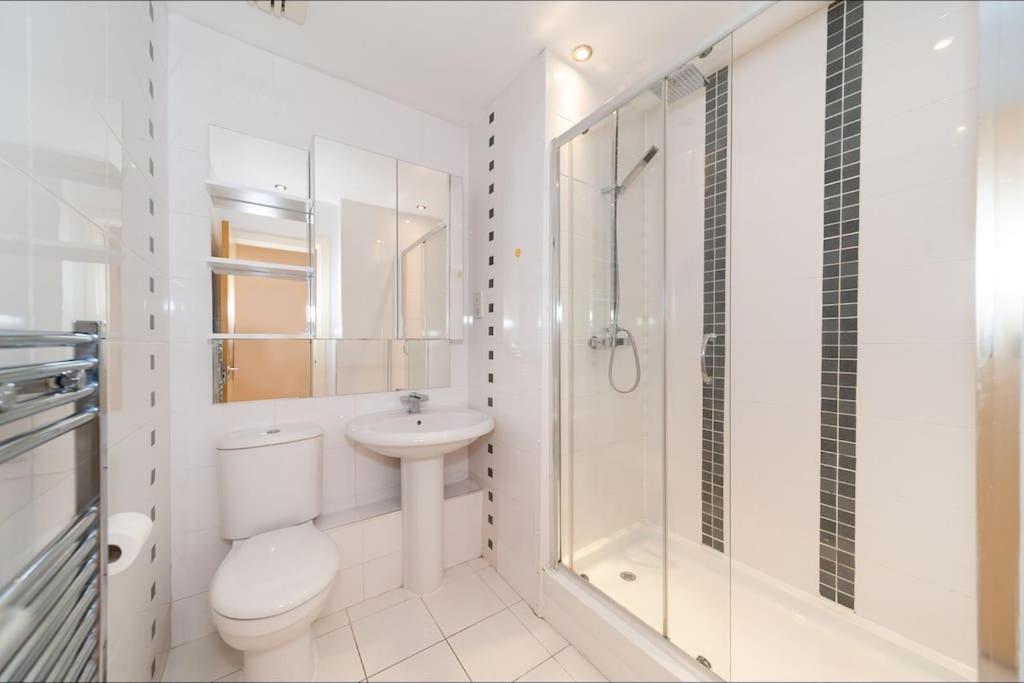 City Waterview 2B2B Lux Apartment