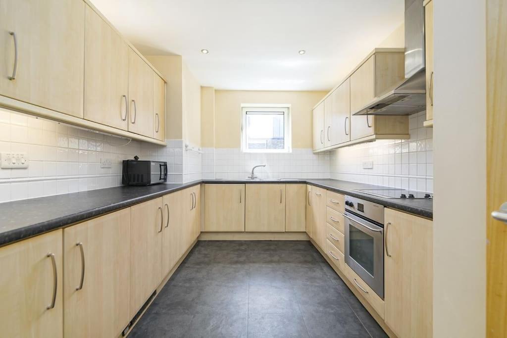City Waterview 2B2B Lux Apartment
