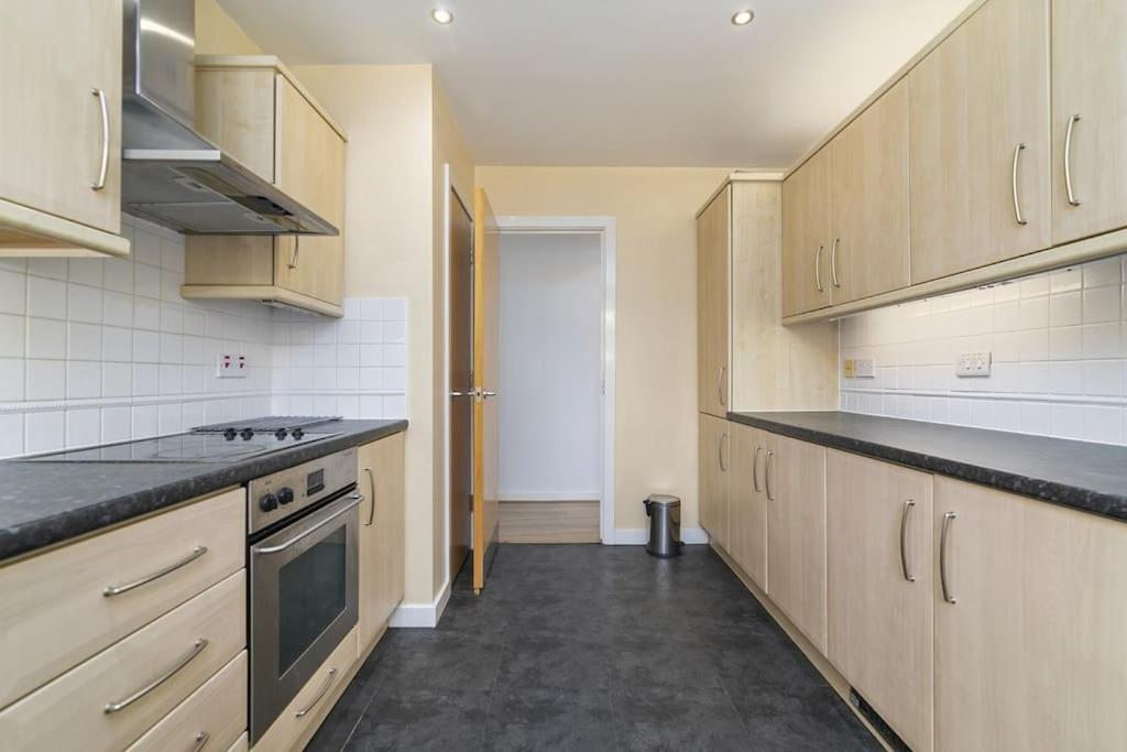City Waterview 2B2B Lux Apartment