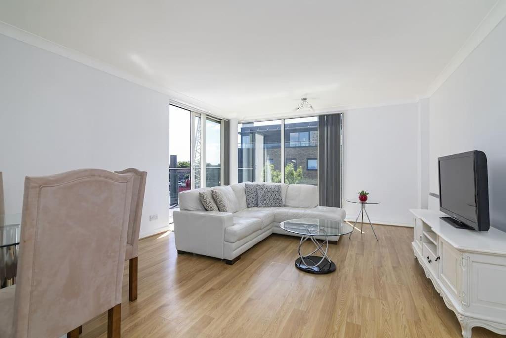 City Waterview 2B2B Lux Apartment