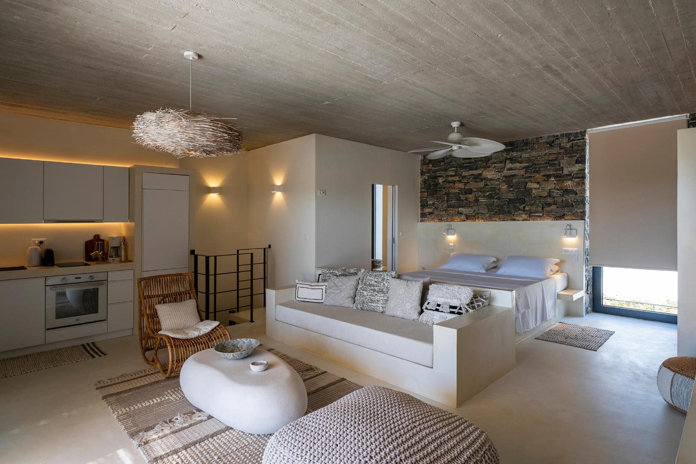 Akra Grammeno Beachfront Villas
