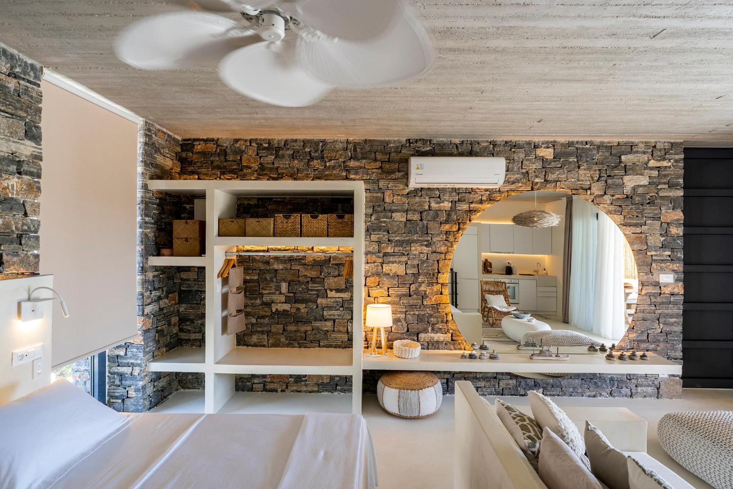 Akra Grammeno Beachfront Villas