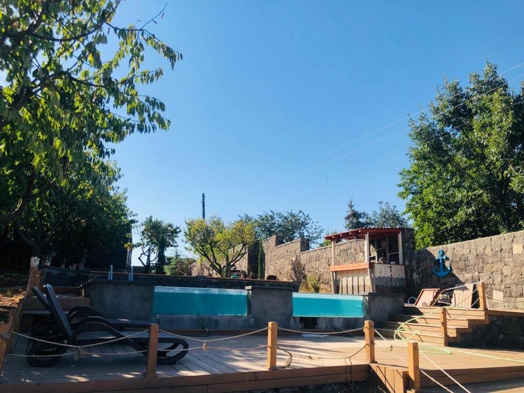 Cheerful 3-bedroom villa with pool