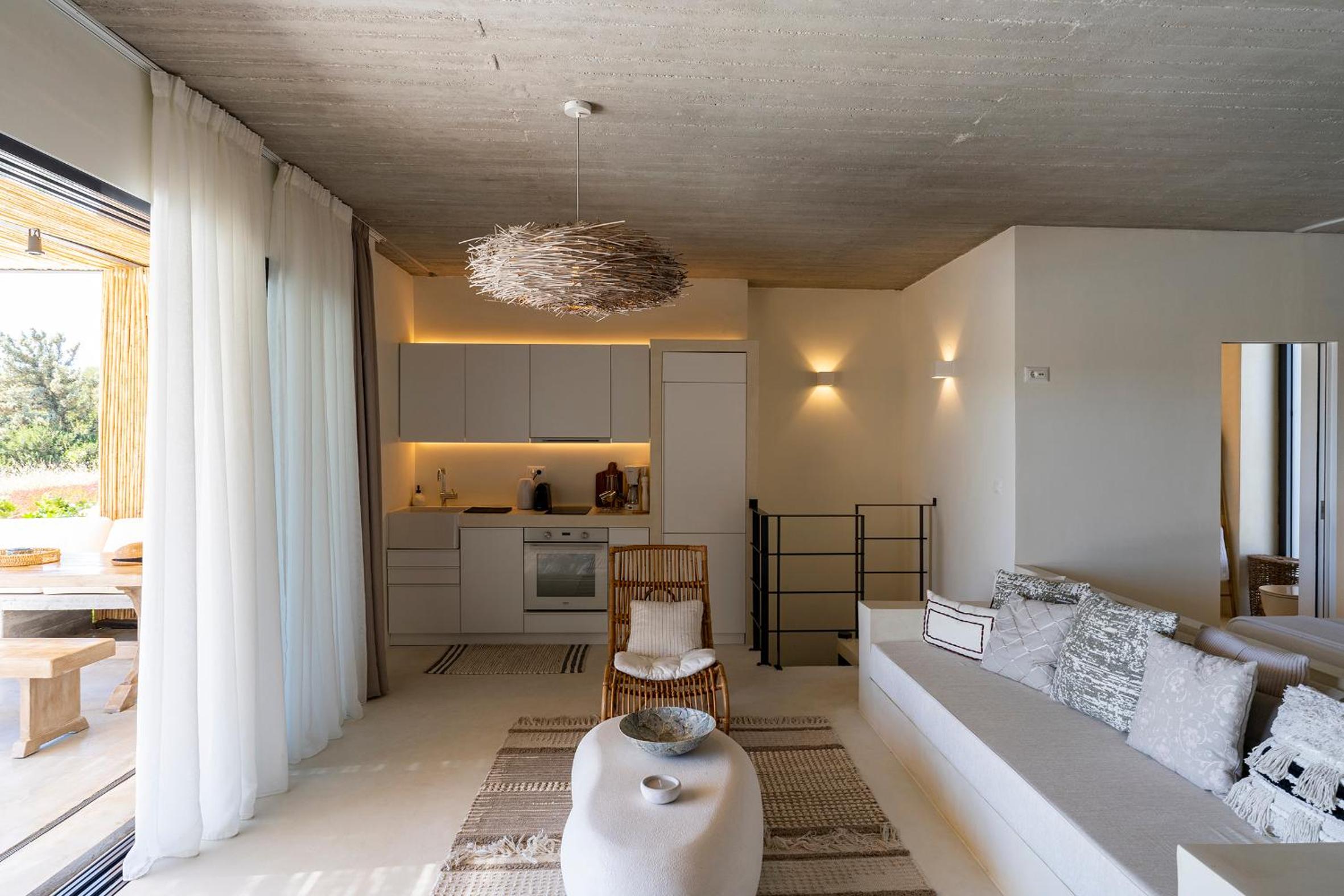 Akra Grammeno Beachfront Villas
