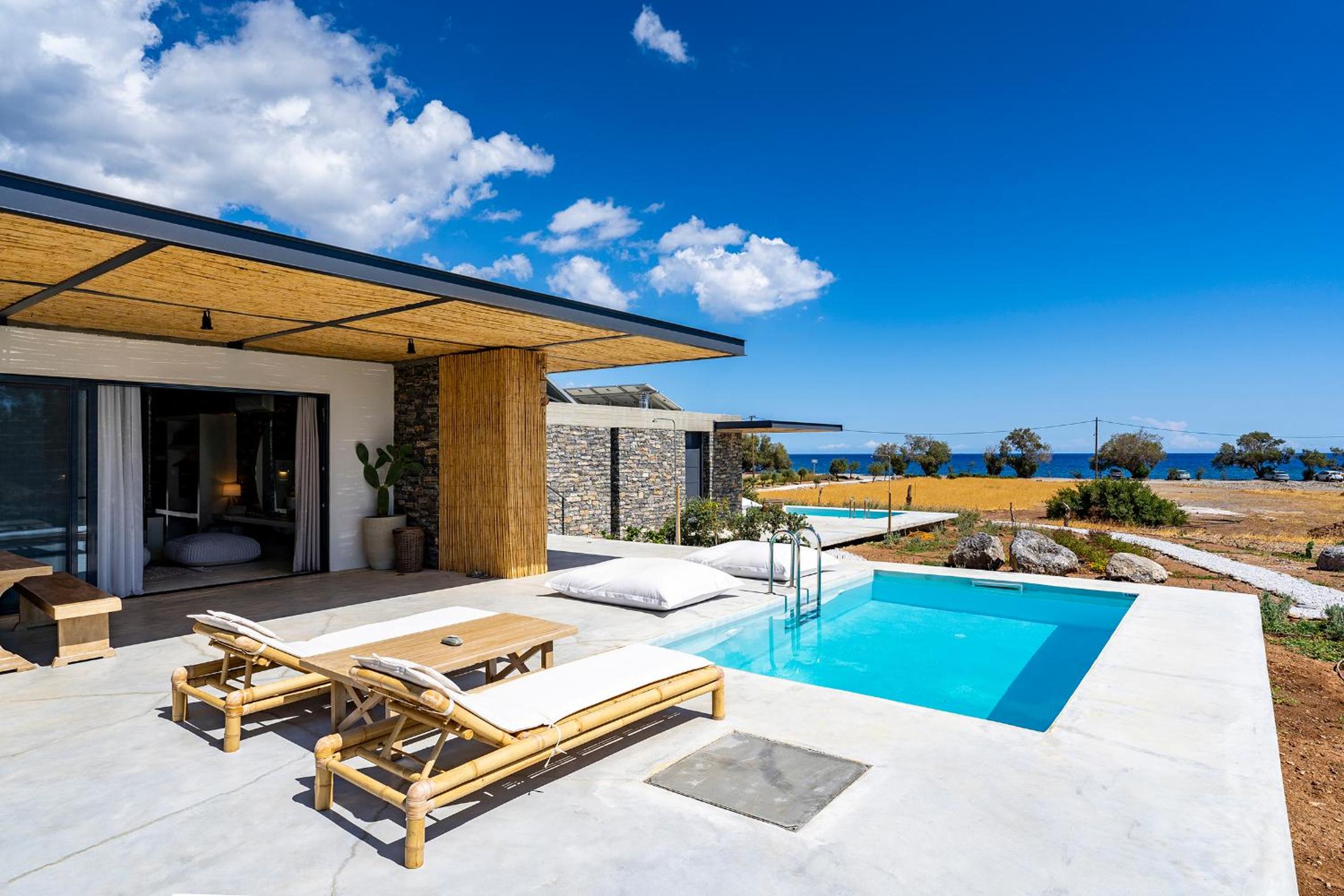 Akra Grammeno Beachfront Villas