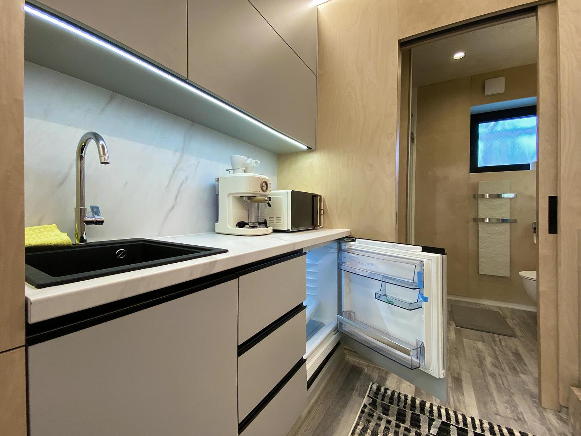 Luxusní apartmán v Praze Klánovicích na zahradě, 20 minut do centra Prahy view 4