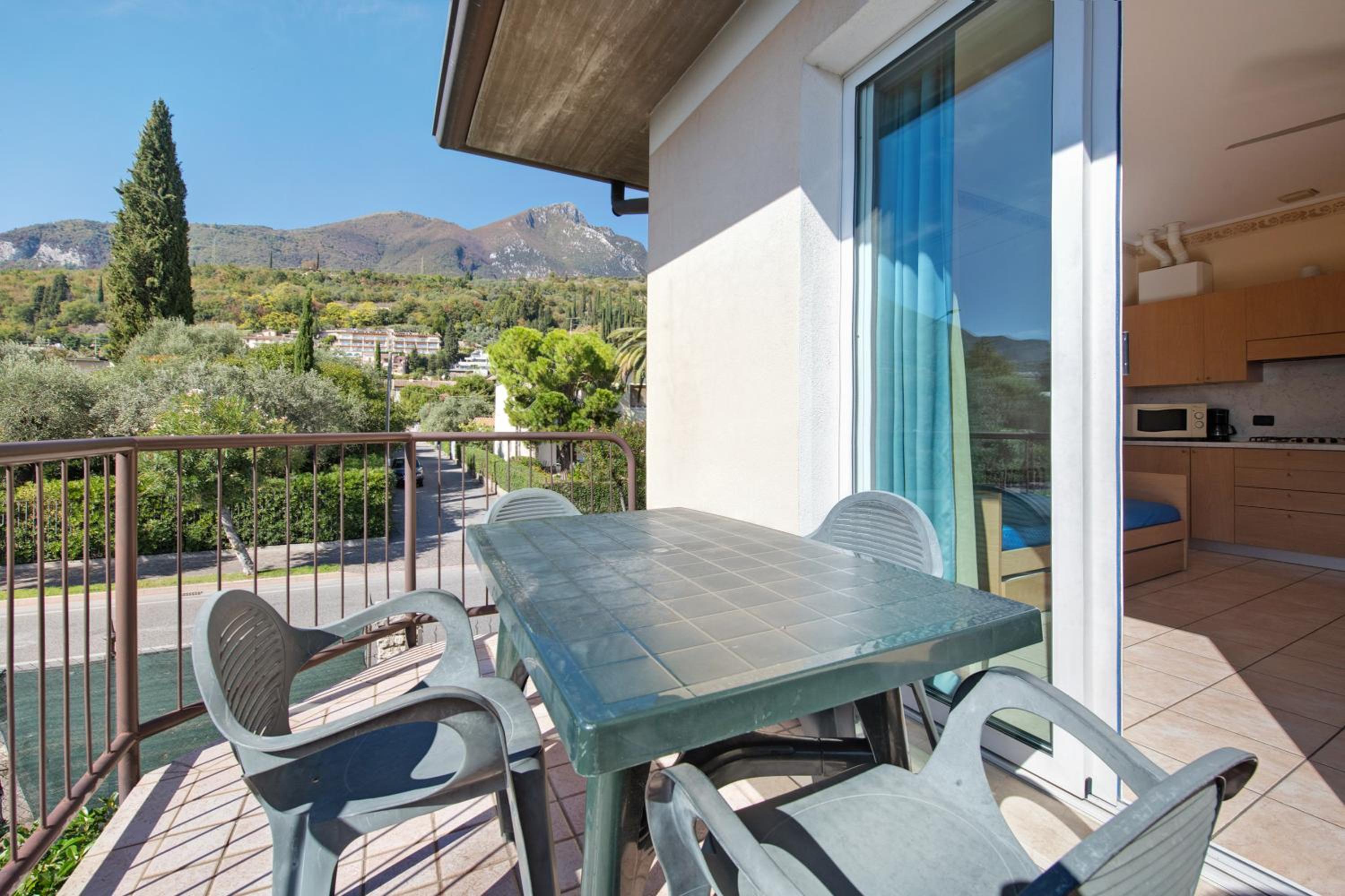 Garda resort appartamento 1 view 2