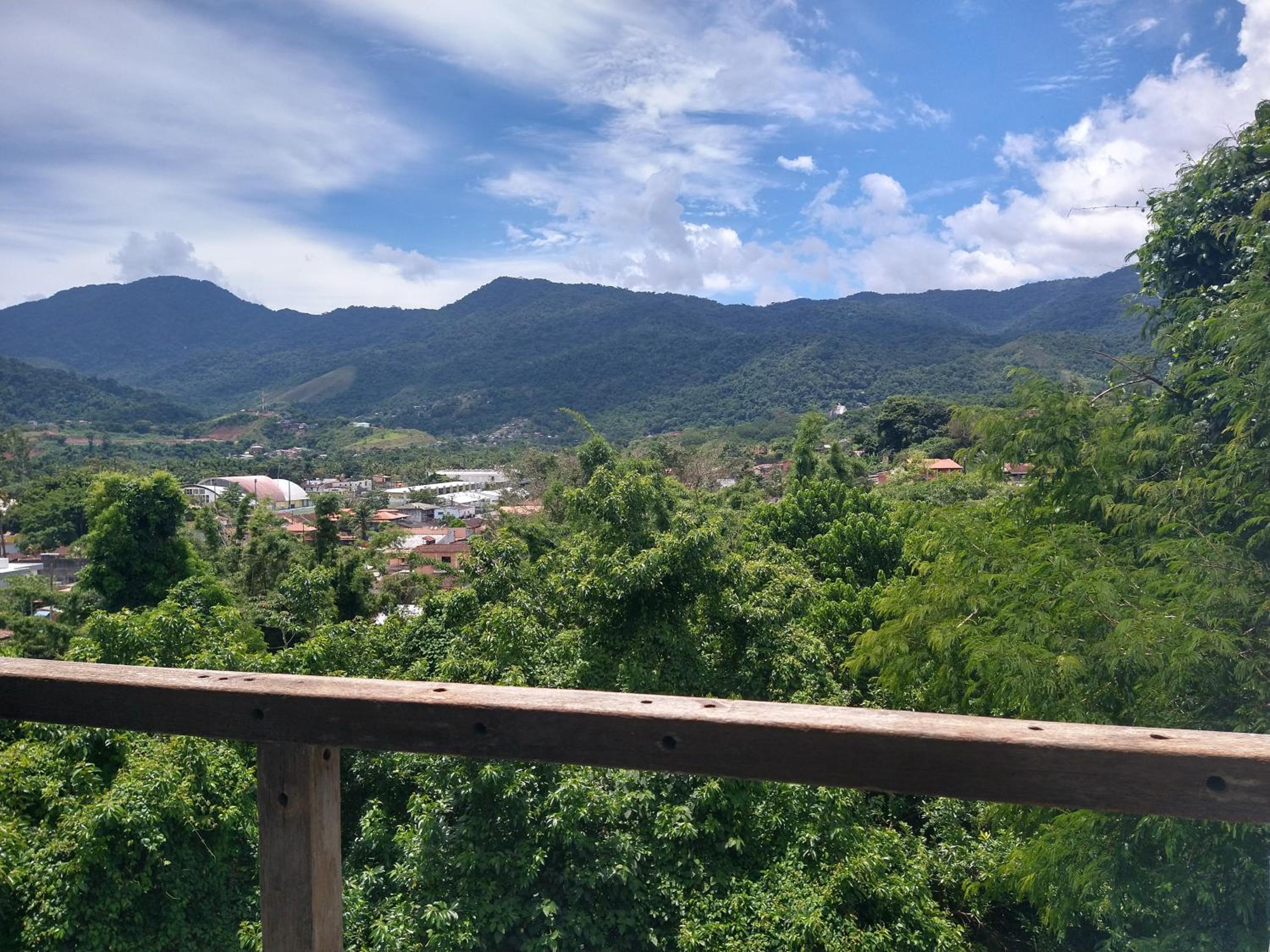 Suite completa Ilhabela - com varanda e vista panorâmica