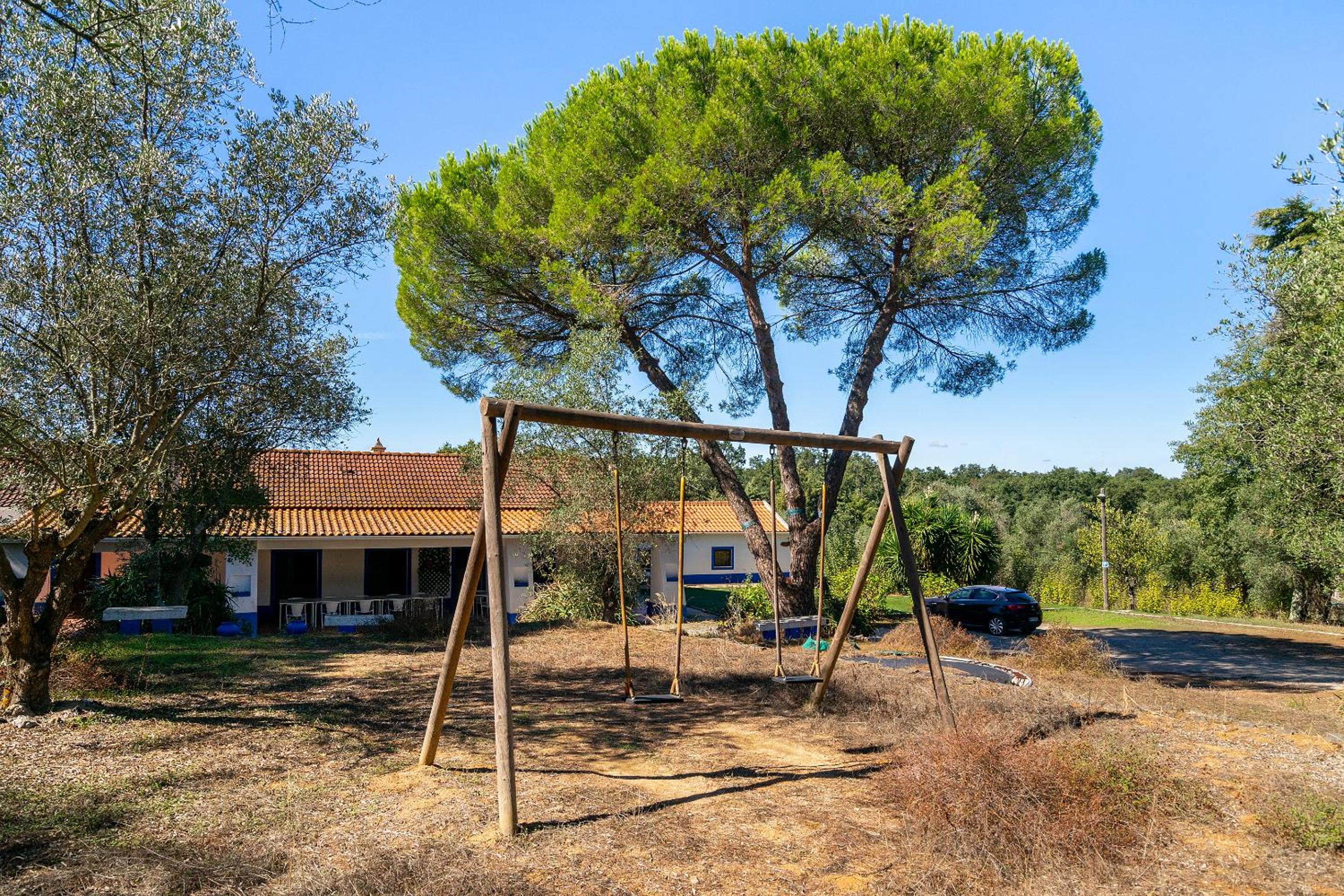 Chaparral Wonderful house in Nature 1h from Lisbon by Soulplaces