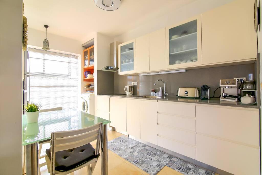 Duplex 2BR in Ben Yehuda by Holiday-rentals - Property Image 2