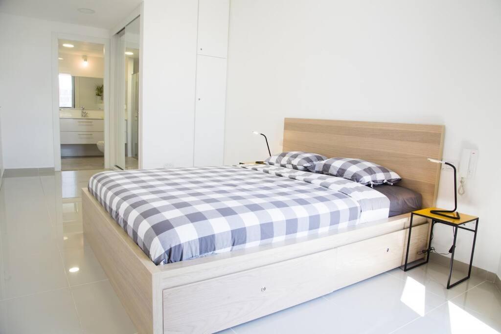 Modern 2BR in Florentin By Holiday-rentals view 3