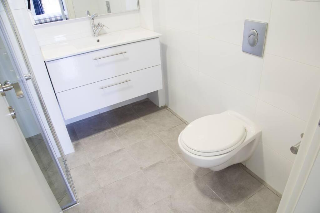 Modern 2BR in Florentin By Holiday-rentals view 4