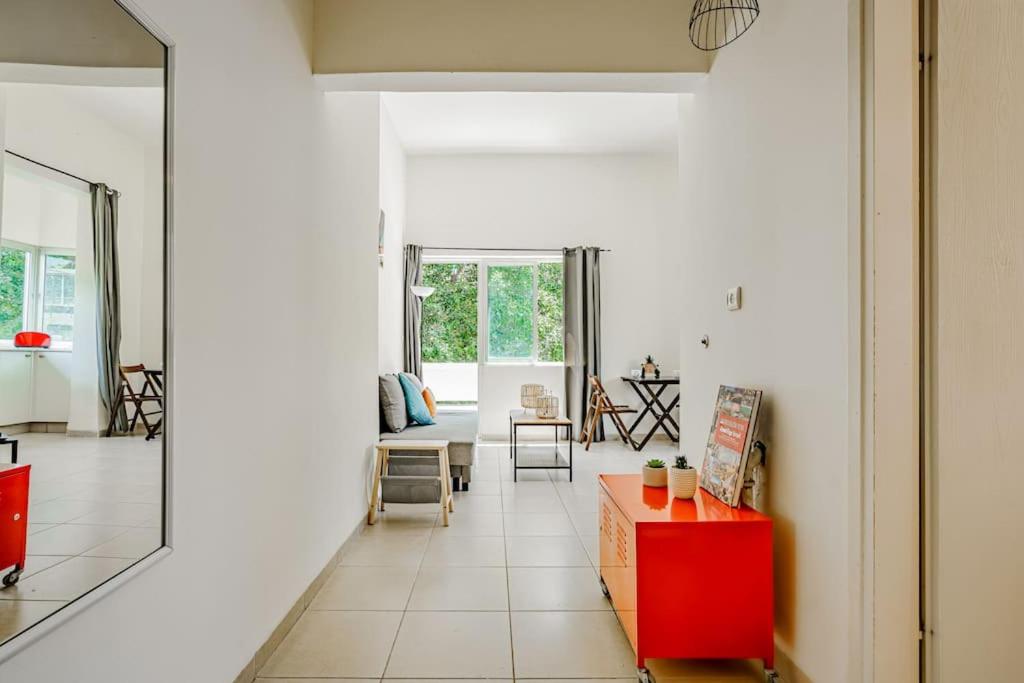 Central 1BR in Dizzengoff by Holiday-rentlas view 4