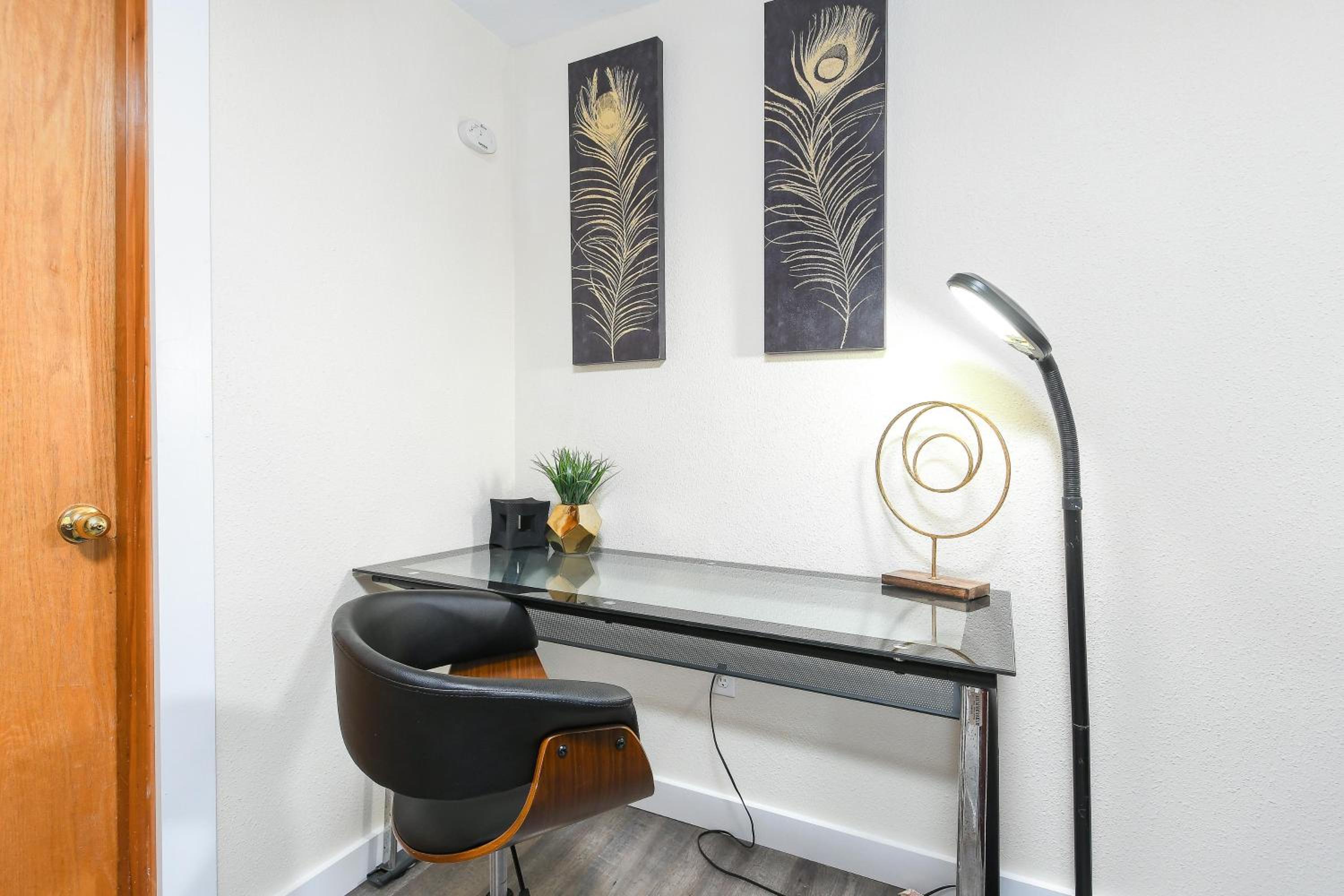 Cozy Couve Apartment Close To Everything! view 3