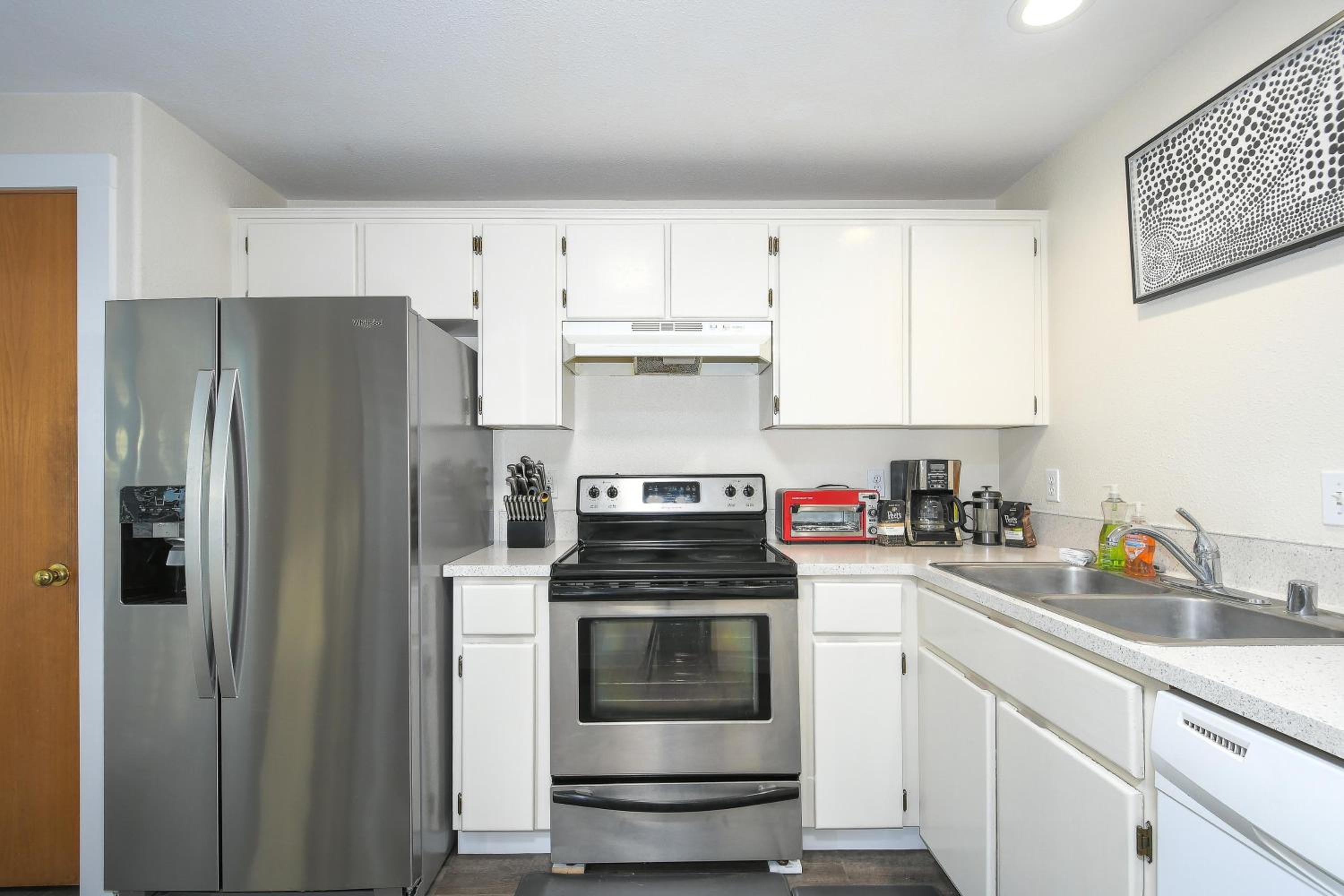 Cozy Couve Apartment Close To Everything! view 5