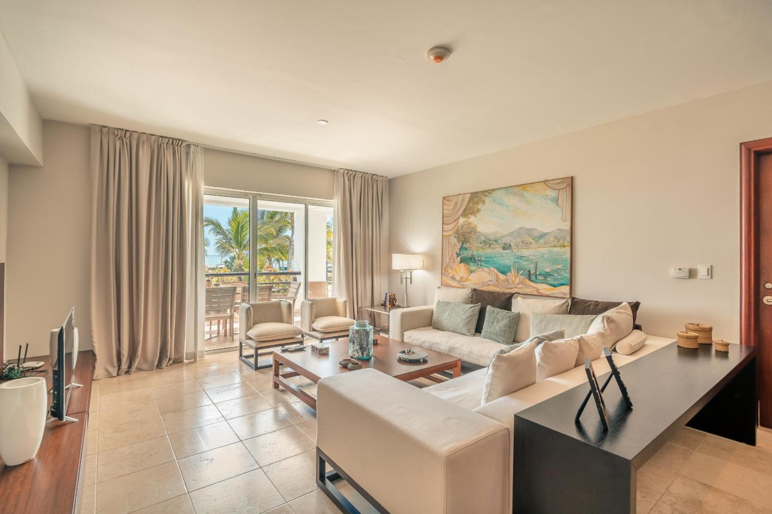 Apartment with ocen view at Punta Palmera CBD