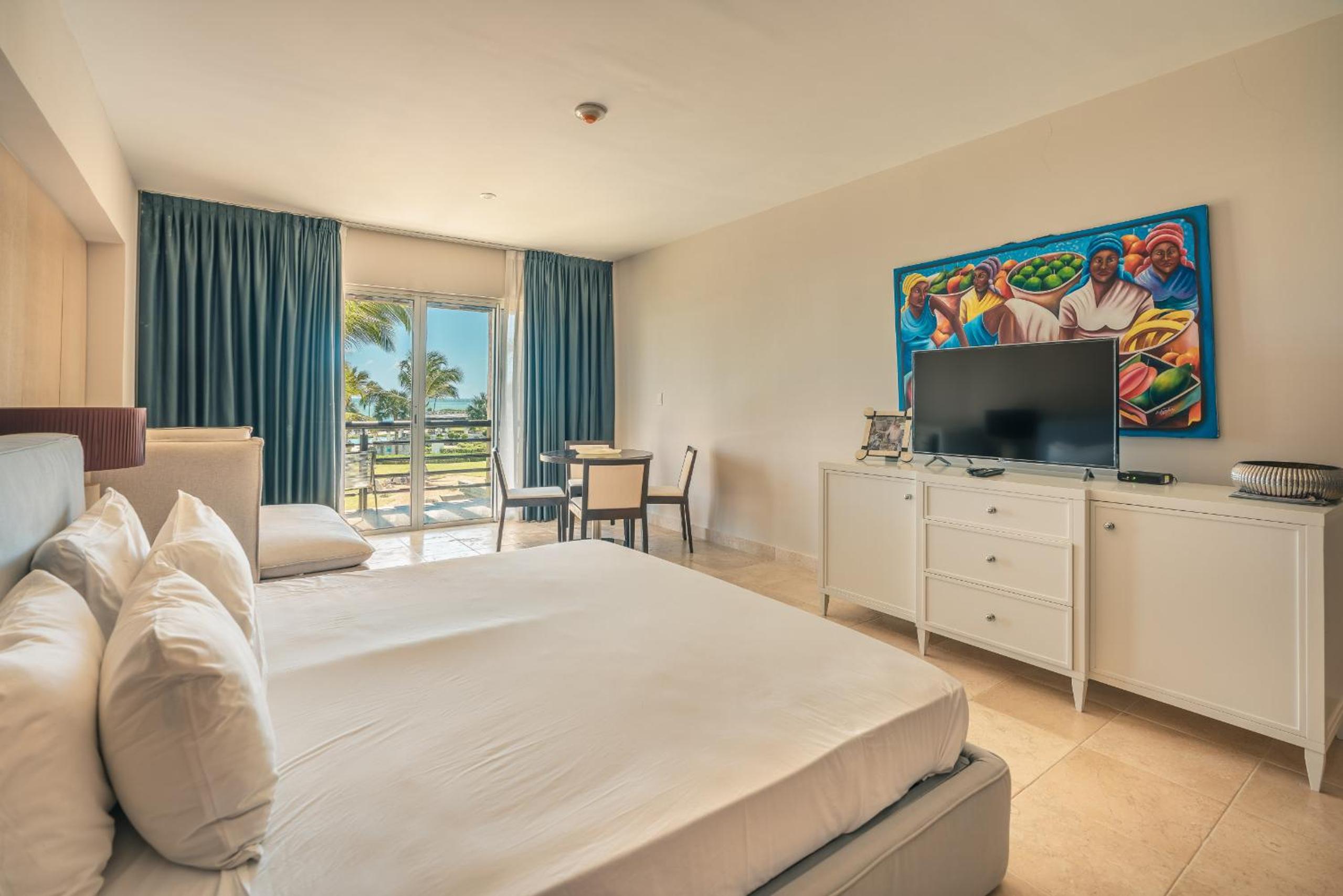 Apartment with ocen view at Punta Palmera CBD