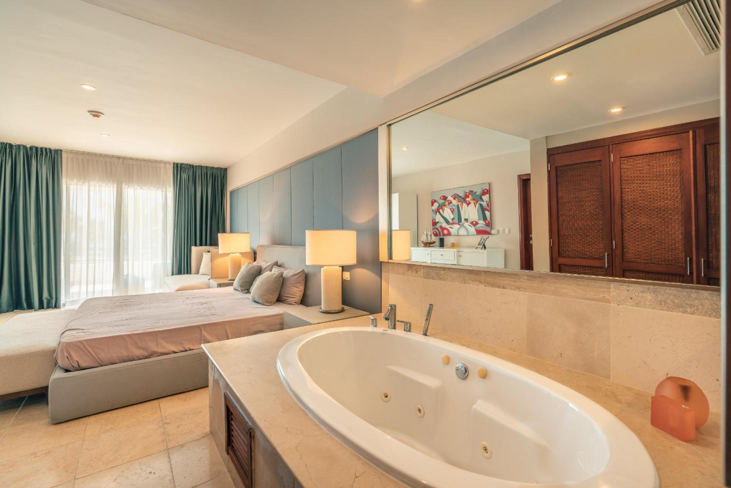 Apartment with ocen view at Punta Palmera CBD