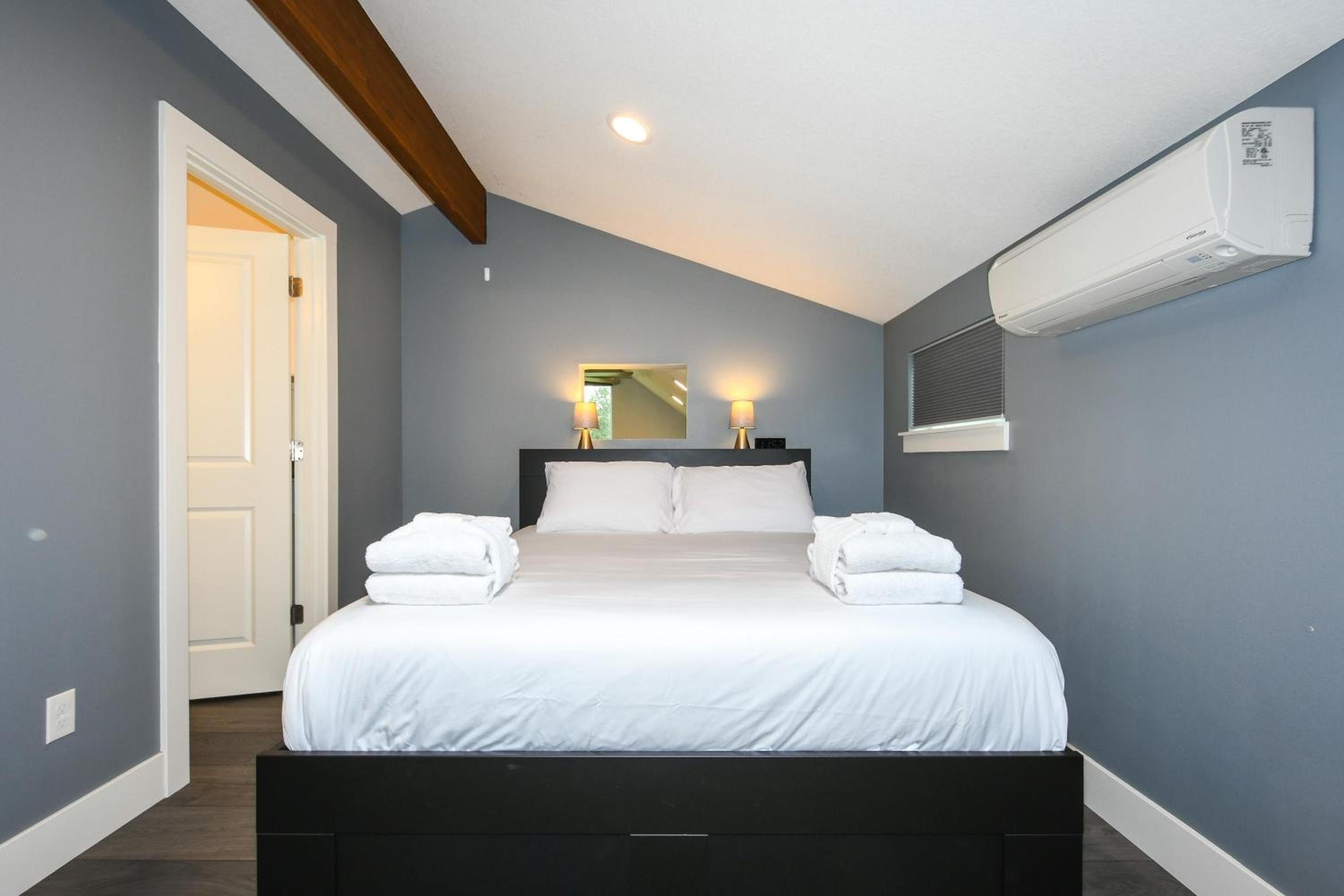Vancouver Vacations - 'couve Guesthouse Suite Close To Pdx - Property Image 2