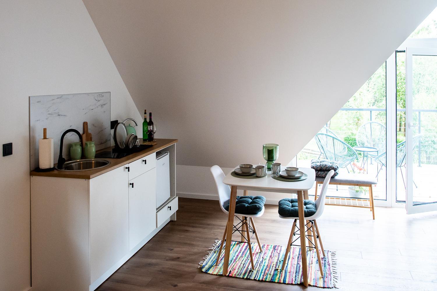 Vakaras cozy apartment in the guest house with the terrace and the stunning view to the river side view 4