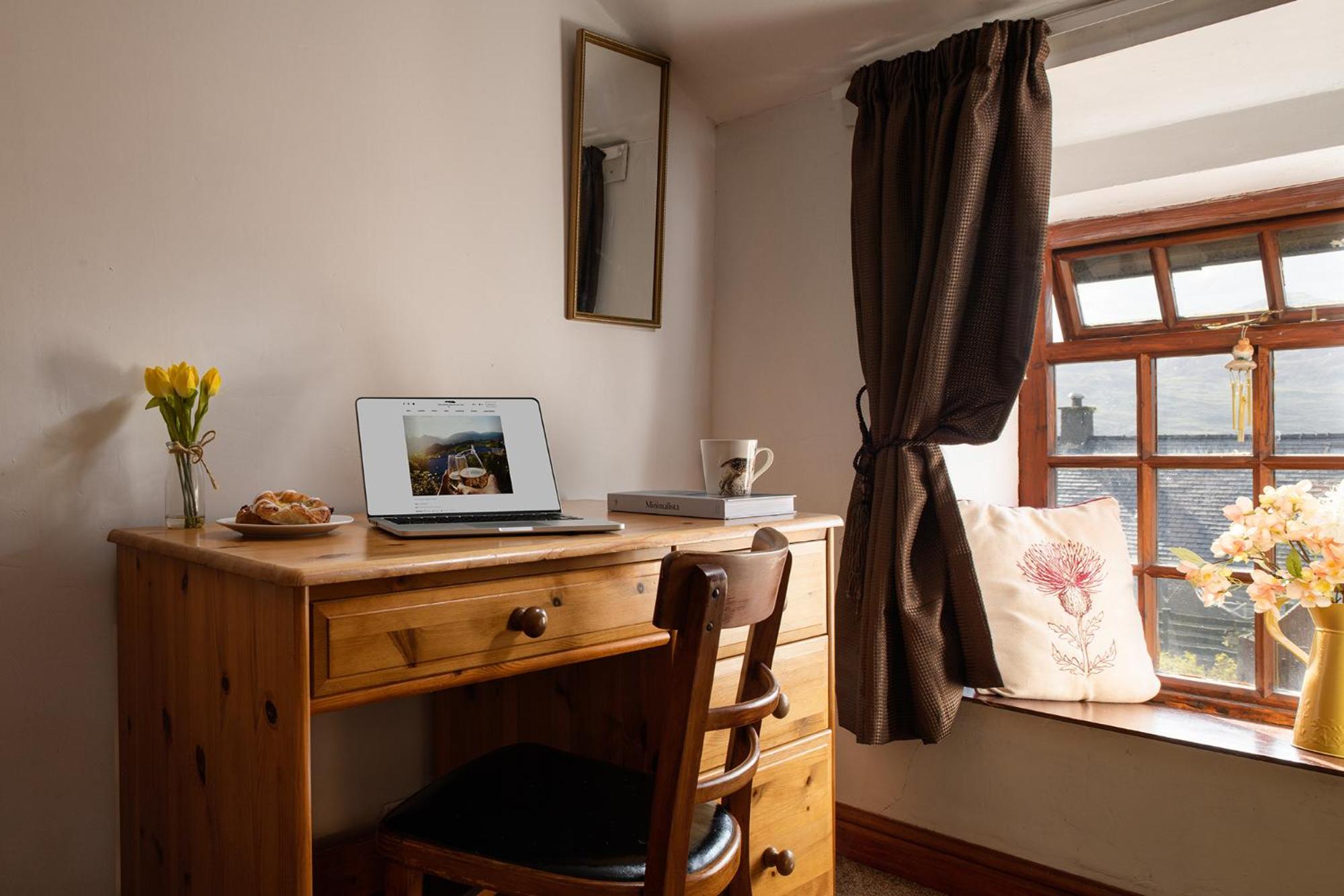 Homely cottage with garden and mountain-view view 2
