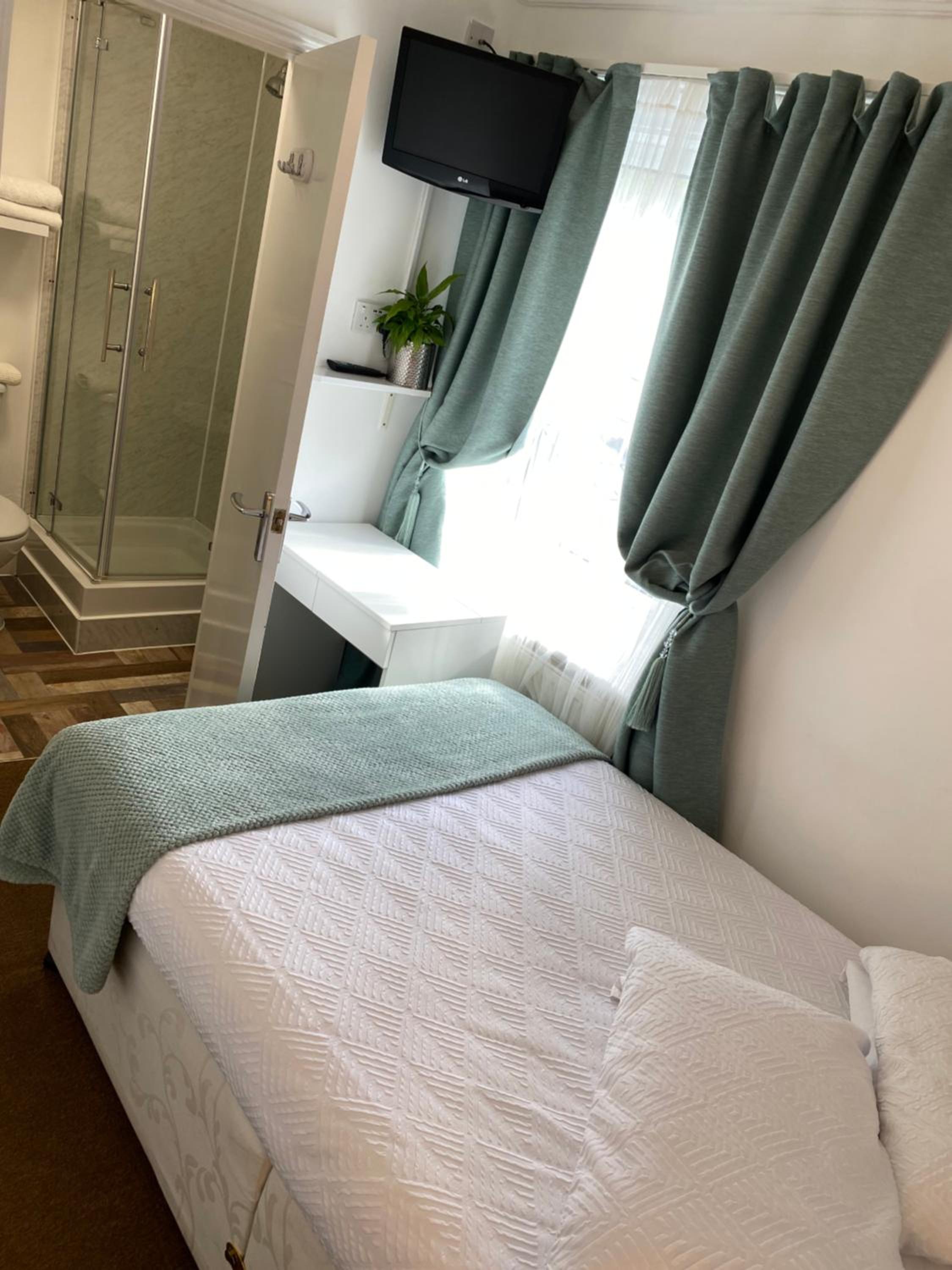 A & B Guest House Cambridge