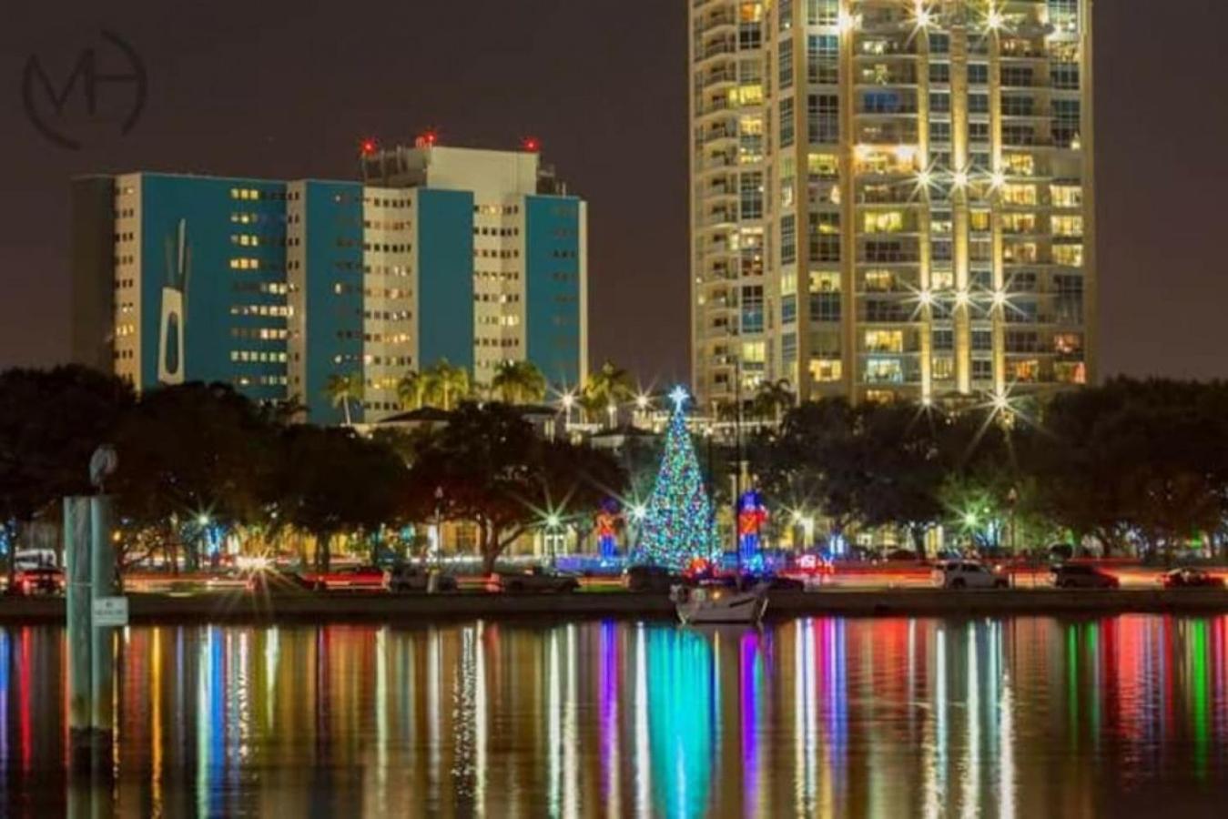 Hotel Walk to Everything Downtown EAT - SHOP - PLAY - Image 1