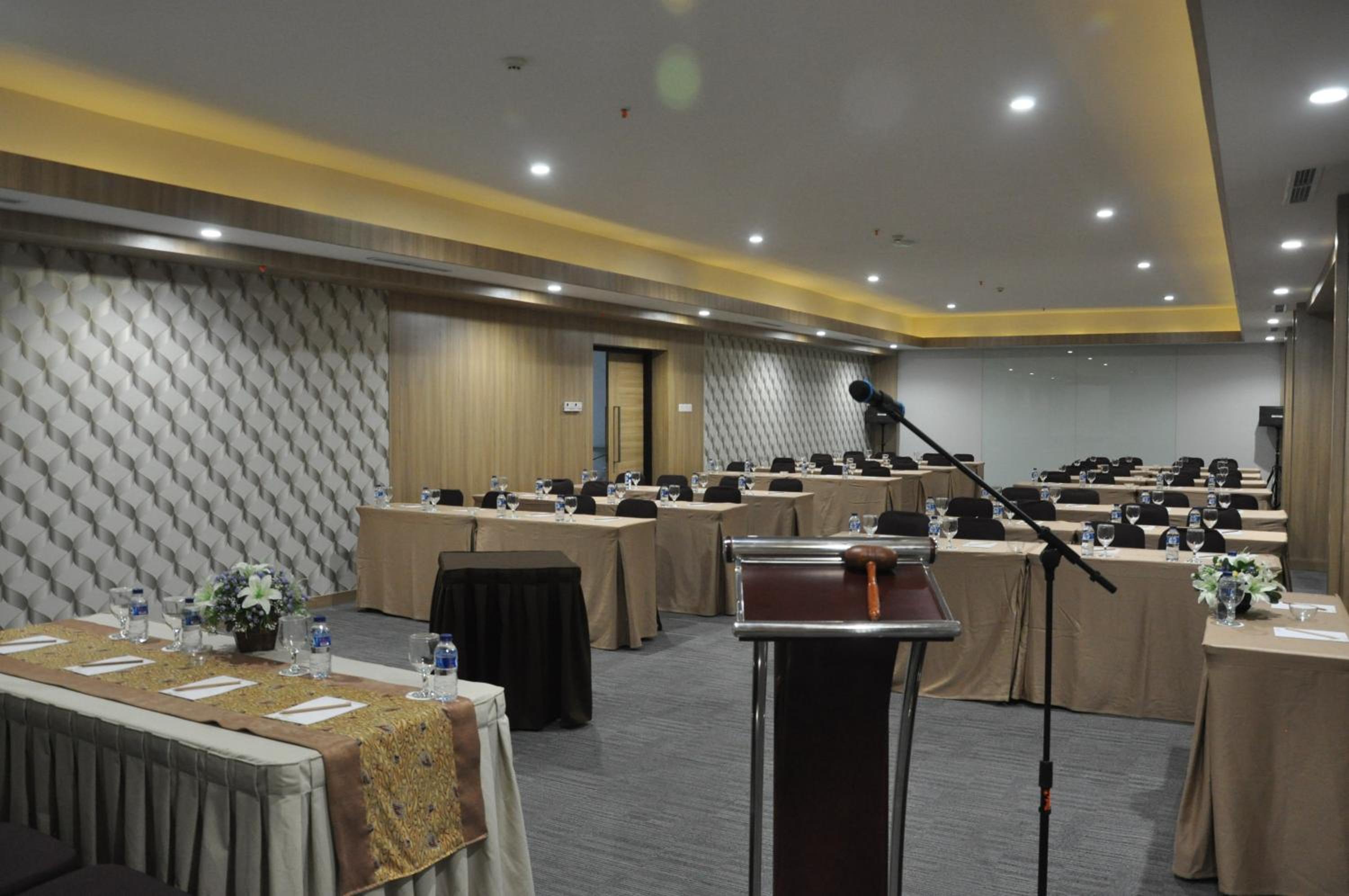 Solo Vacations - Sala View Hotel - Property Image 7