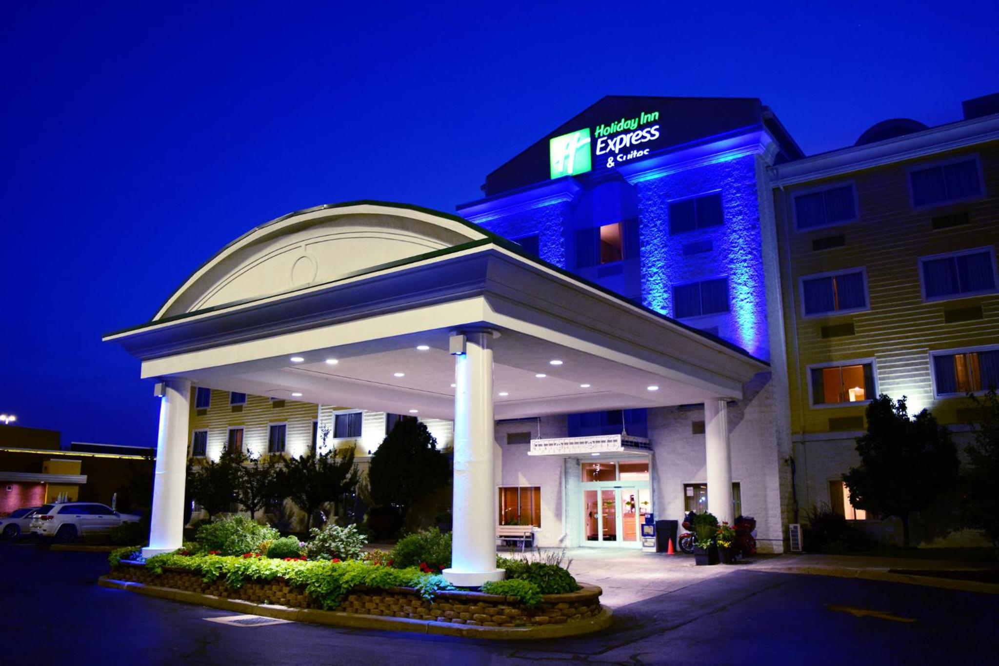 Watertown Vacations - Holiday Inn Express Hotel  Suites Watertown - Thousand Islands, an IHG Hotel - Property Image 1