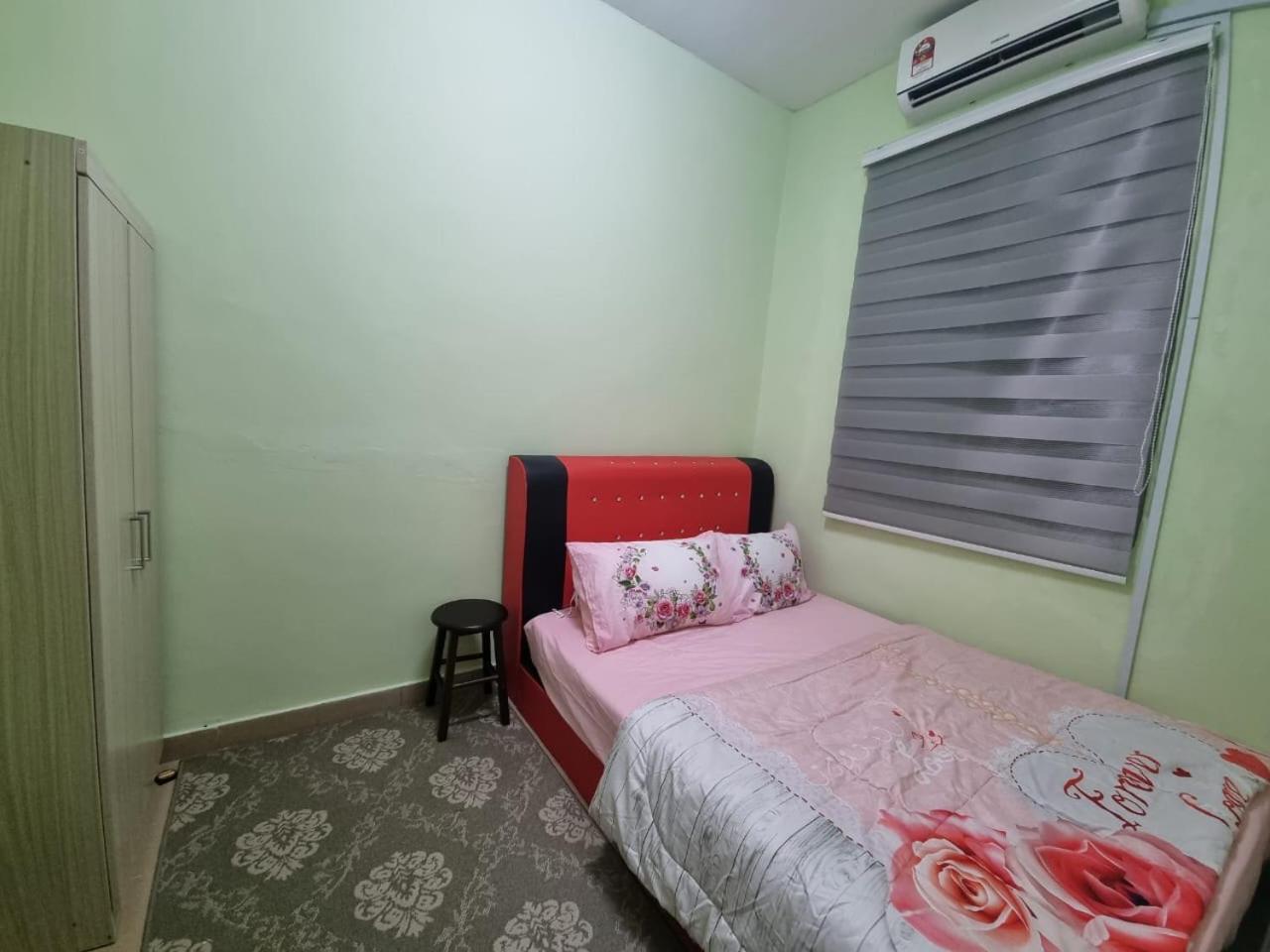 D’Lestari Homestay photo 3