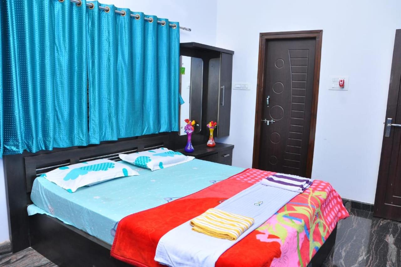 Dream Hampi Villa & Home Stay view 2