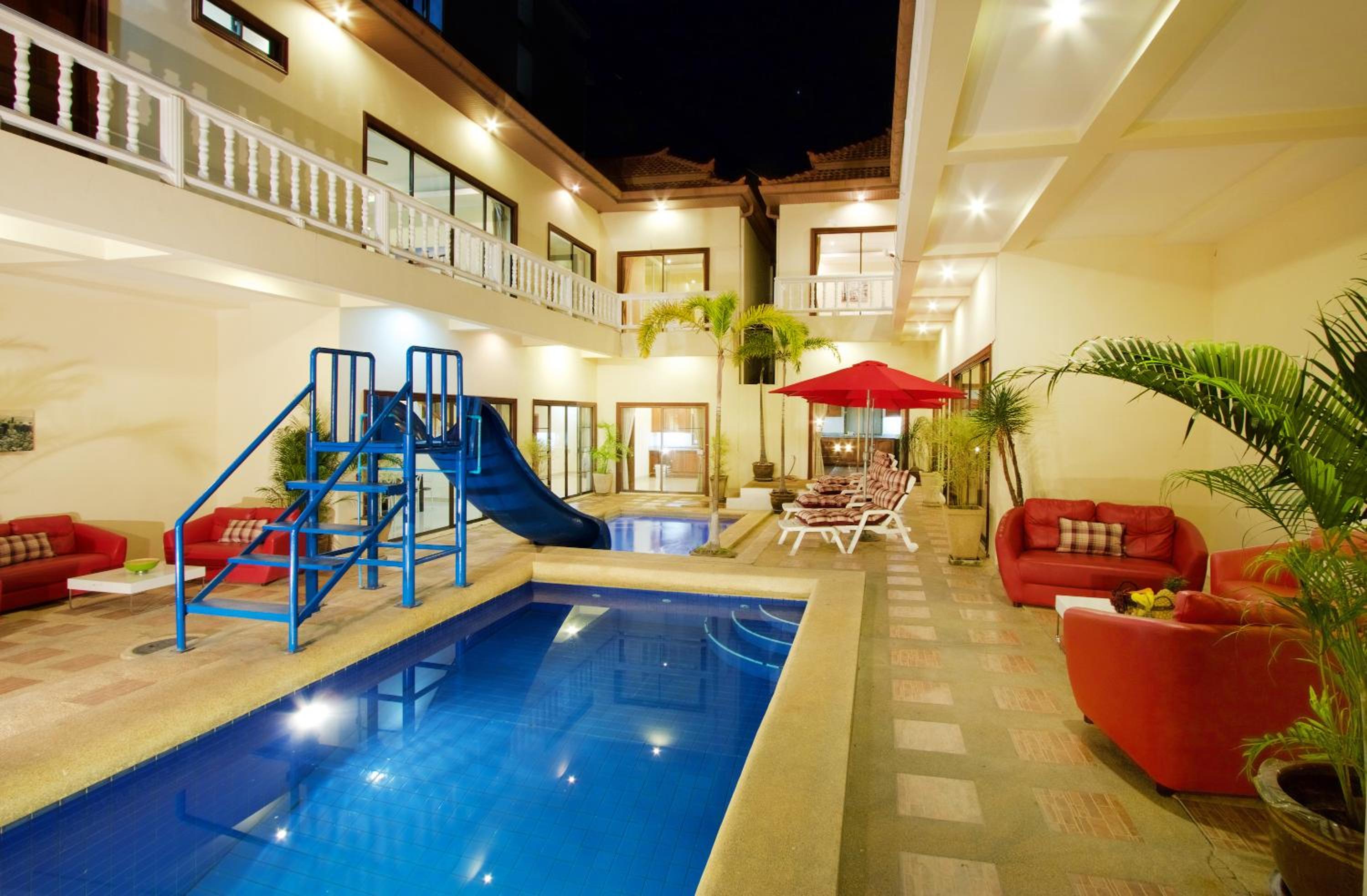 Avoca Pool Villas